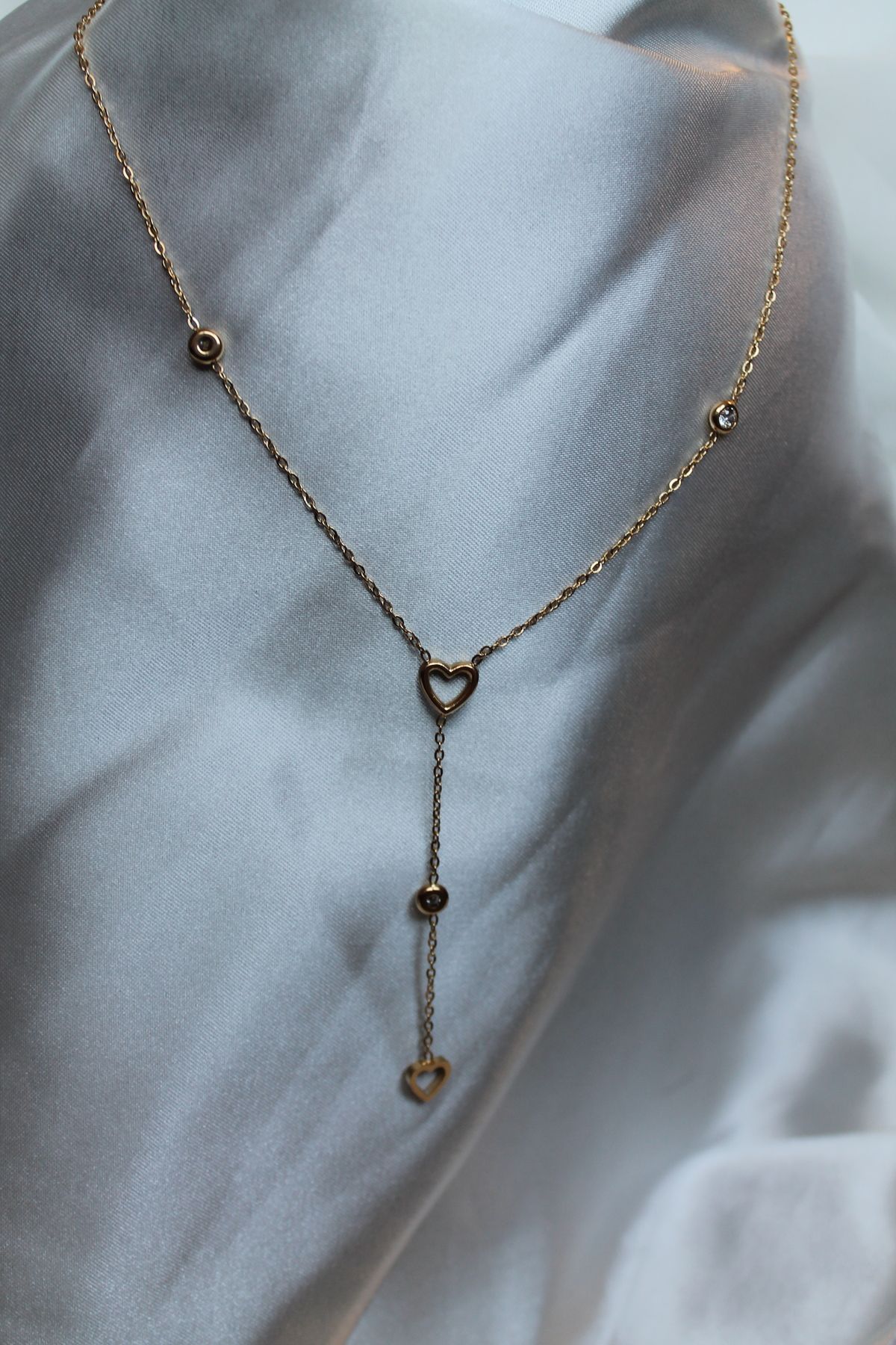 TEDDY JEWELLRY Taşlı Kalpli Gold Çelik Kolye