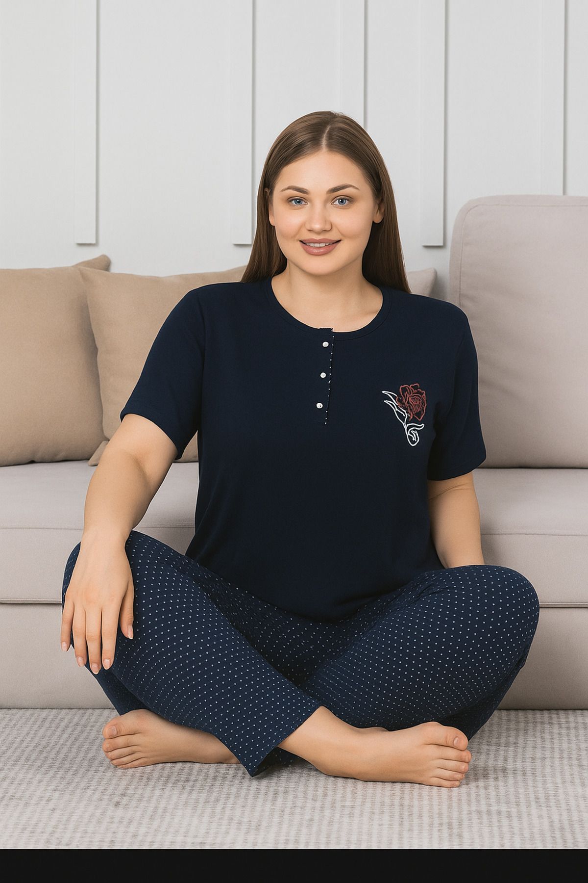 nacar çarşı Kadın Lacivert Kısa Kol Düğmeli Geniş Kalıp Pamuklu Puantiyeli Pijama Takımı