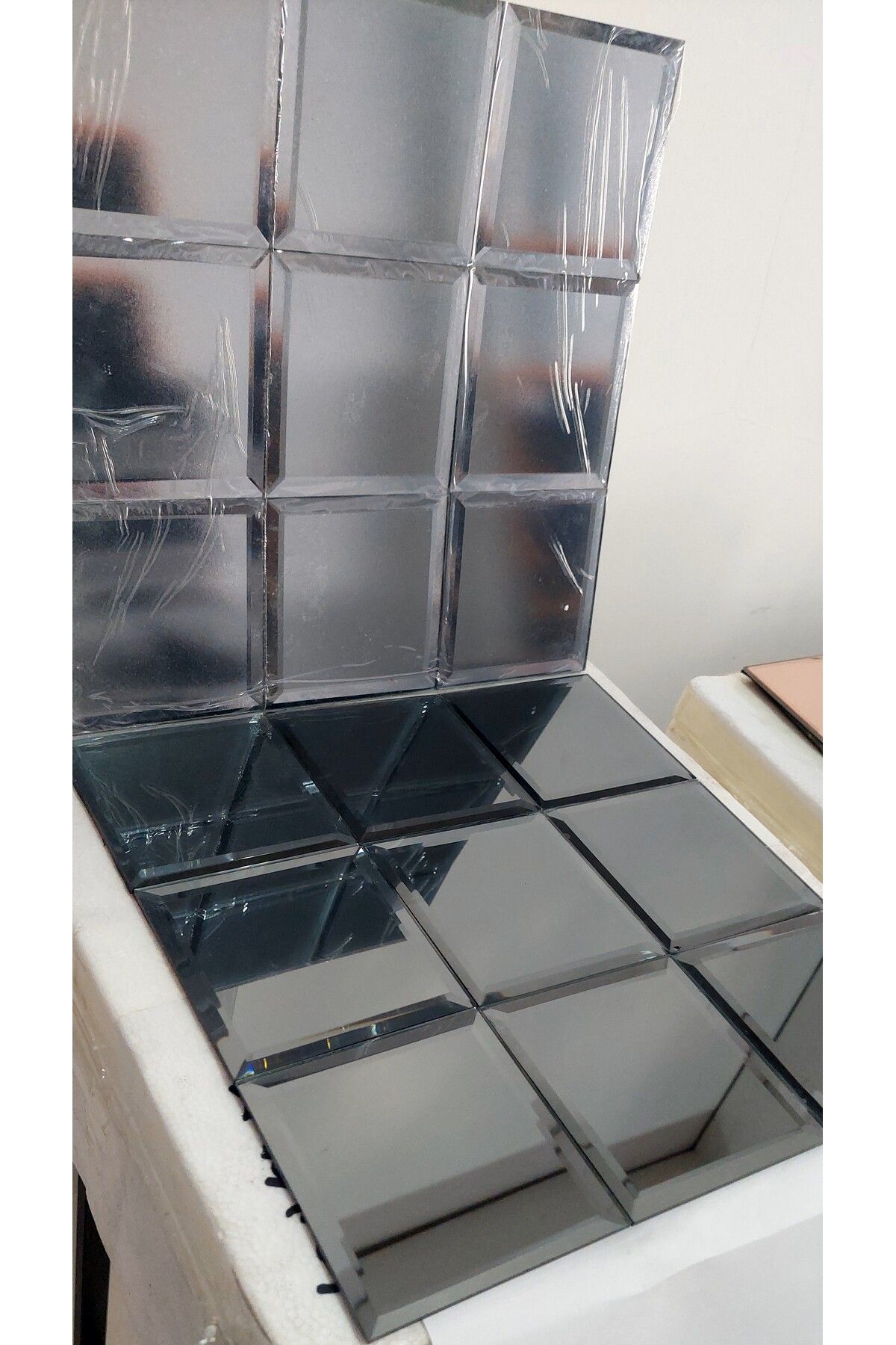 ea-br6 FÜME KURŞUN GEÇİRMEZ BİZOTELİ AYNA 30X30 9 ADET