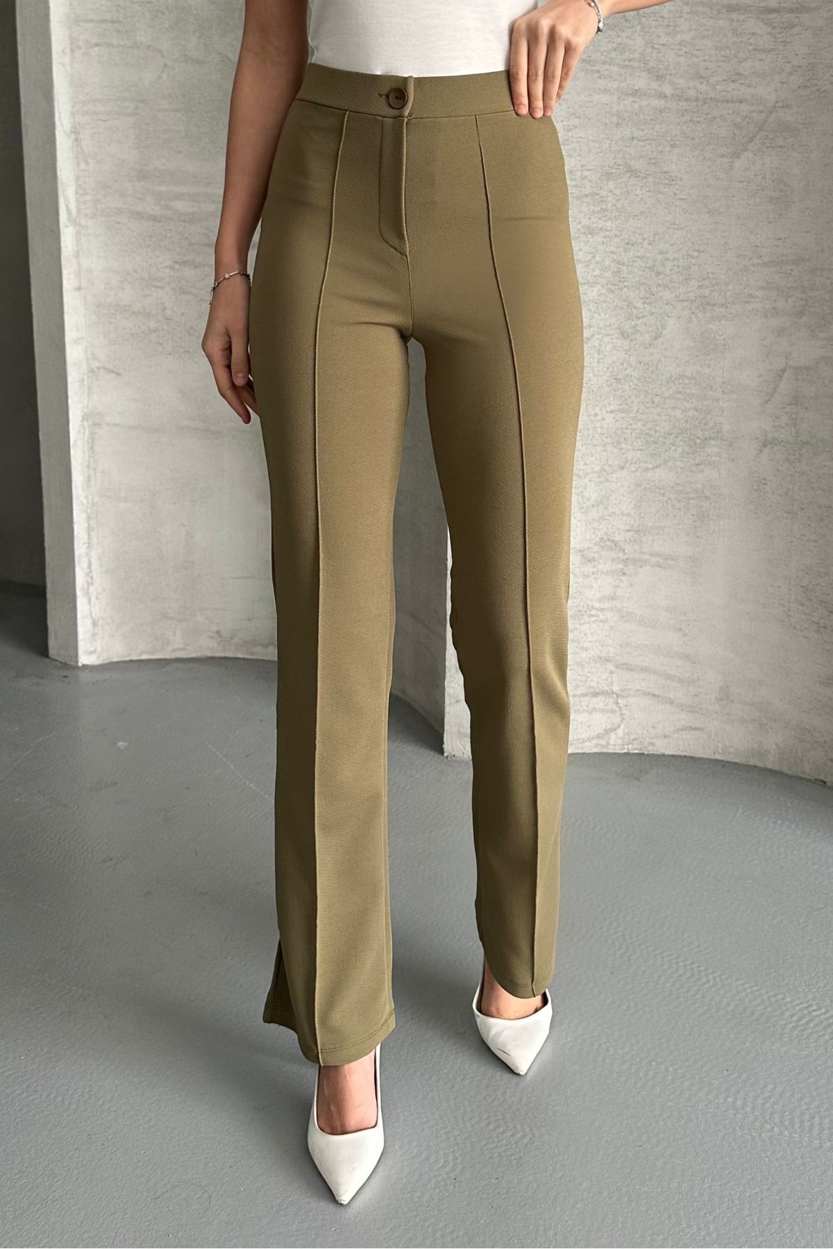 complete the look image