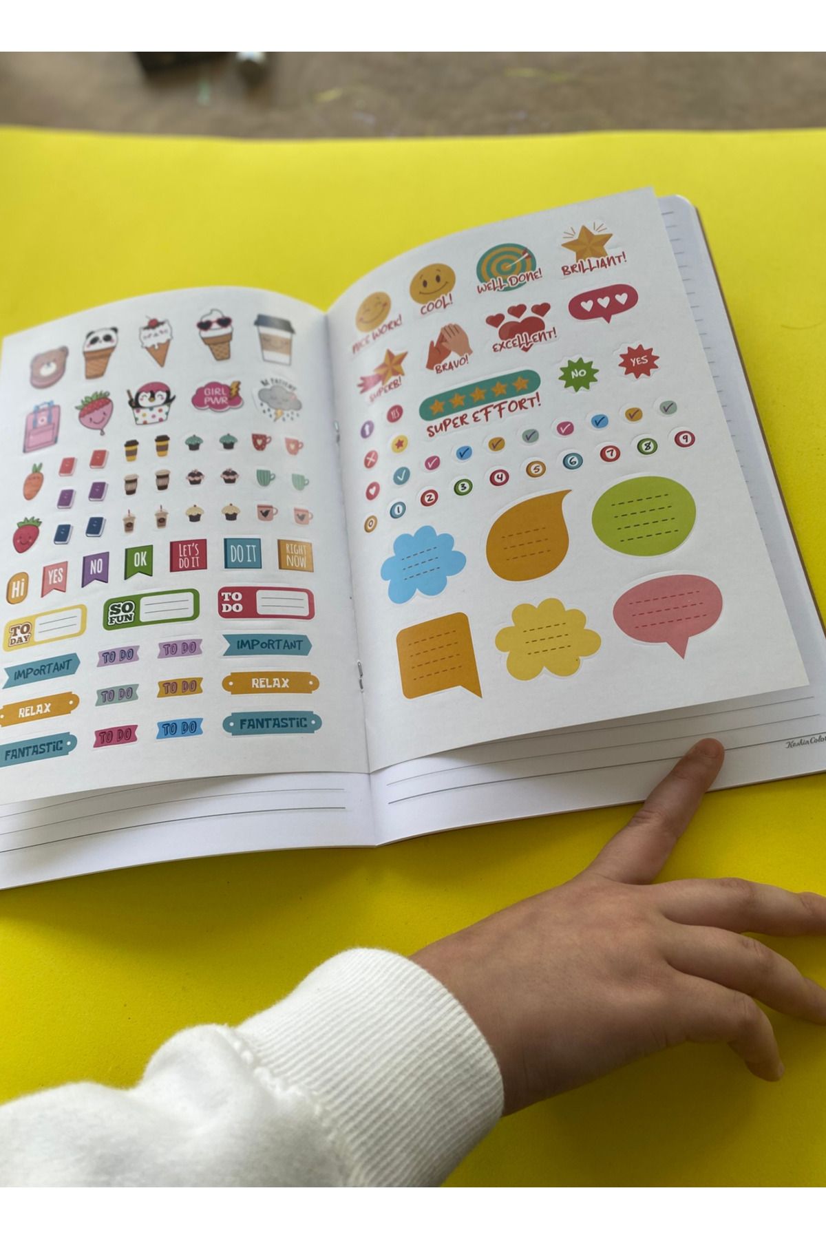 tiny wood Çizgili Stickerli Kraft Kapak Defter Pembe 18,5*26 50 Yp. Kapağını Sen Tasarla