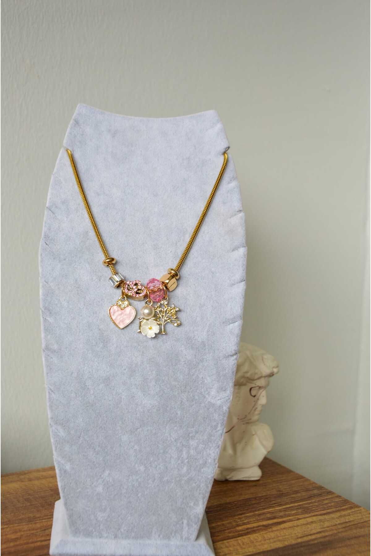 Nova and co Charm Kolye
