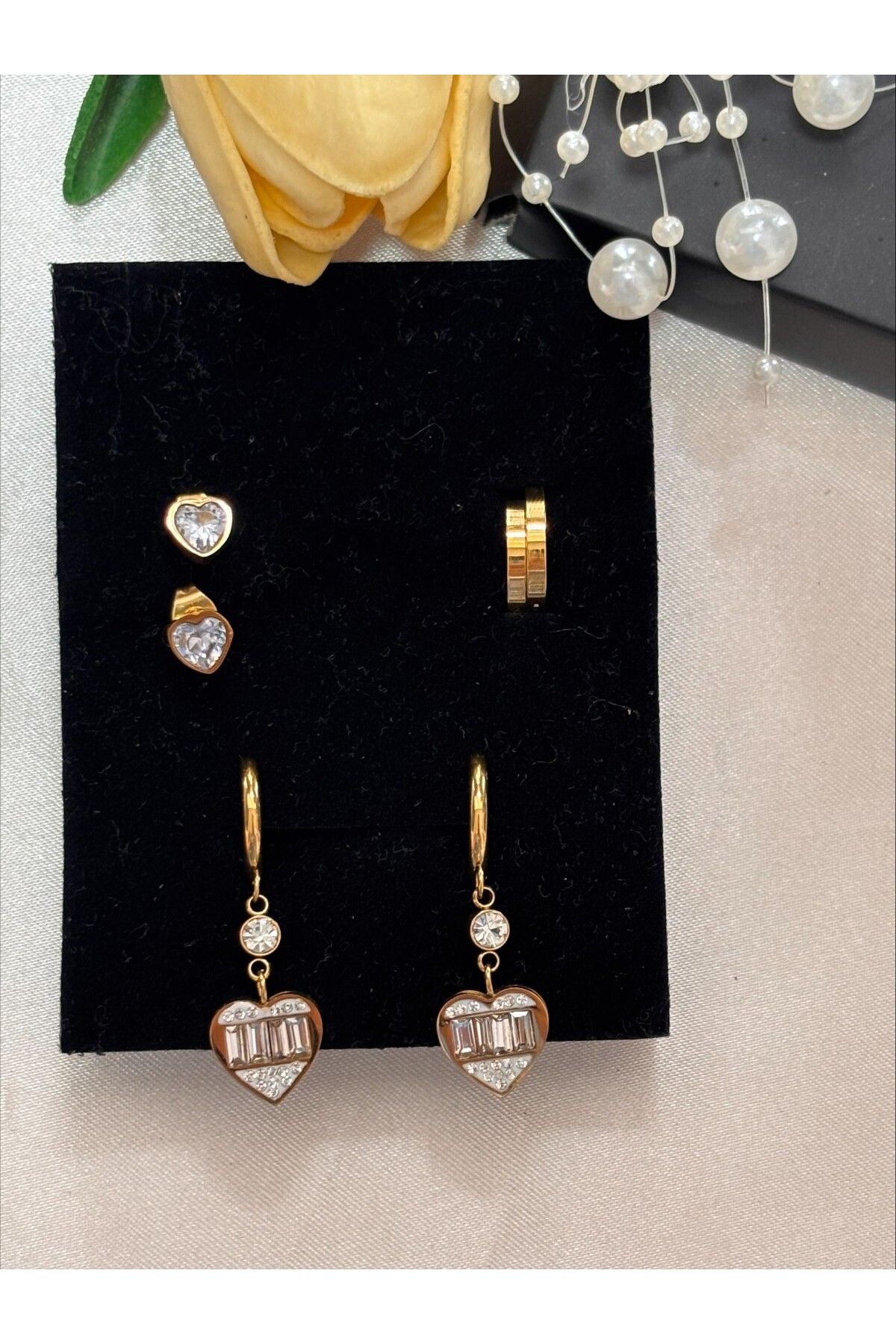 İZMİR.ACCESSORİZE TAKI & BİJUTERİ & AKSESUAR ZİRKON TAŞ GOLD ÇELİK KALP & HALKA KÜPE SETİ