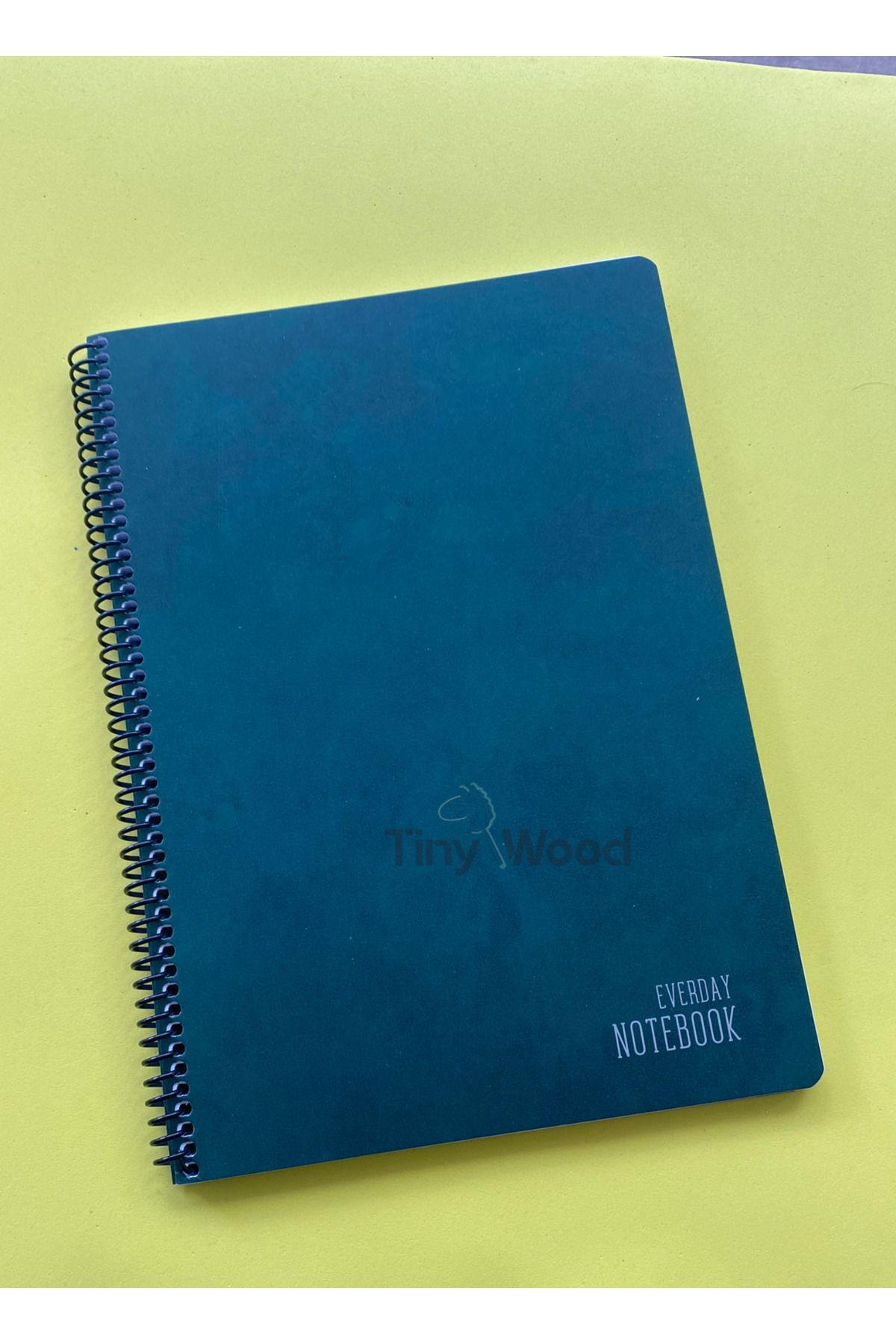 KESKİN COLOR A4 Alfa Stickerlı 80 Yaprak Erkek Çocuk Okul Defteri | Spiralli Çizgili Defter Yeşil
