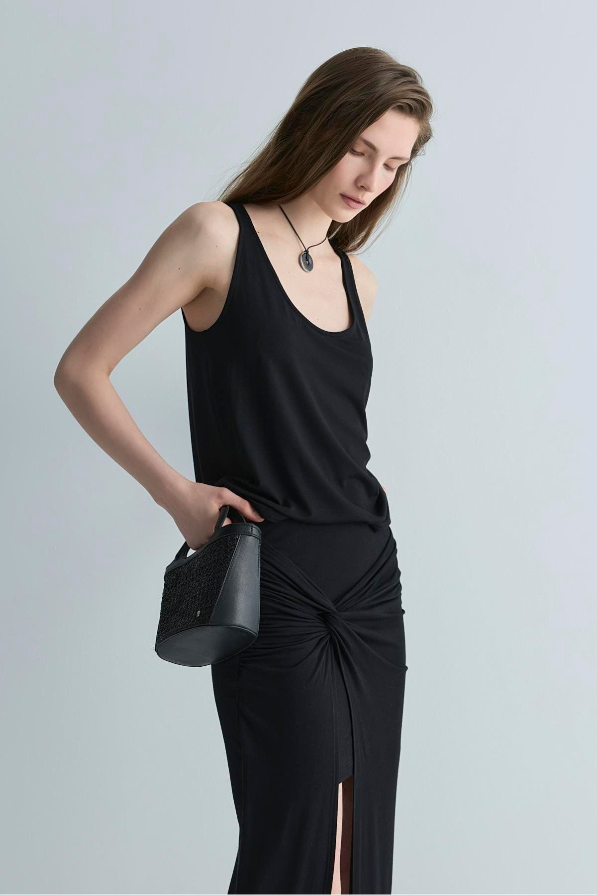 Suud Collection Siyah Agni Basic Bluz