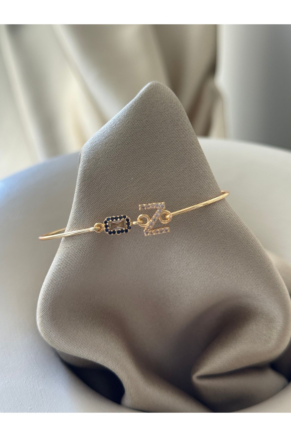 Elzeyaaccessory Gold altın kaplama taşlı Z harfli kelepçe bileklik