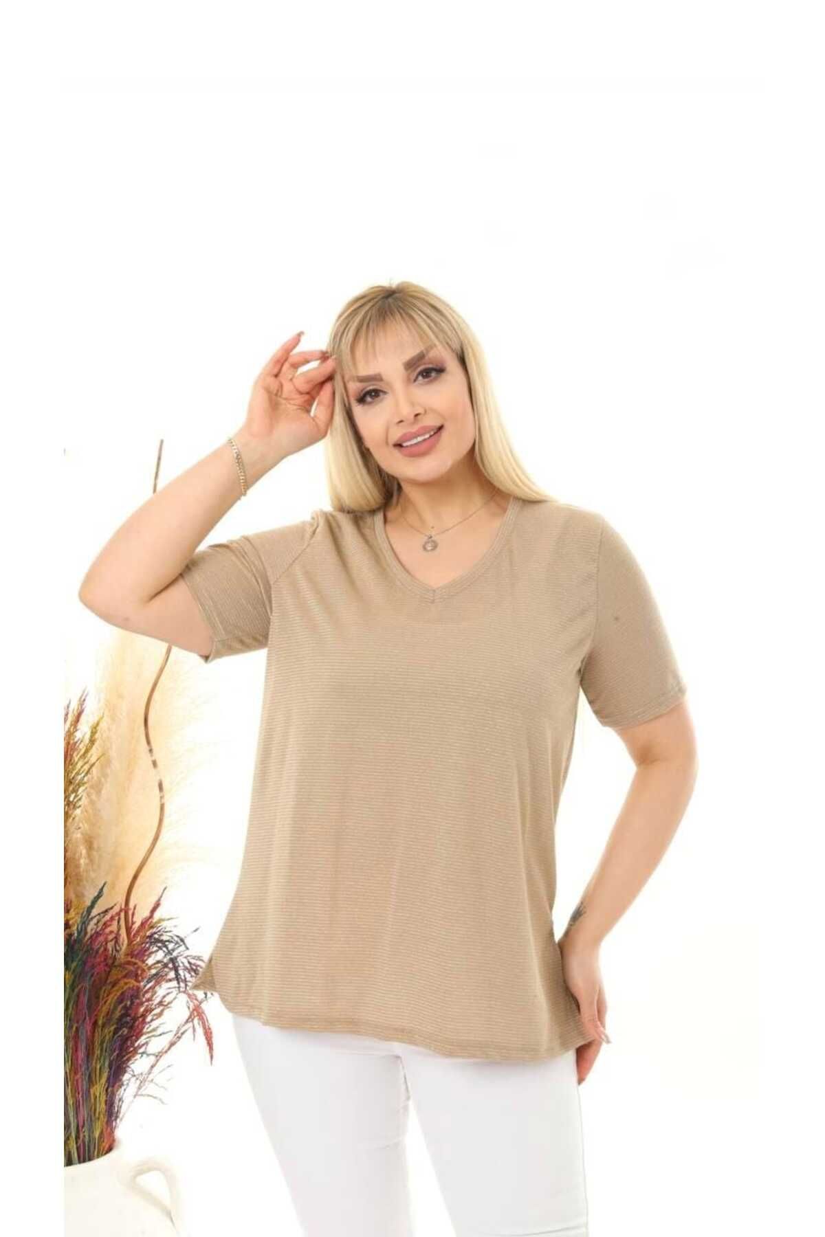 ViolettaXL KADIN BÜYÜK BEDEN V YAKA SİMLİ ÇİZGİLİ VİSKON TSHIRT