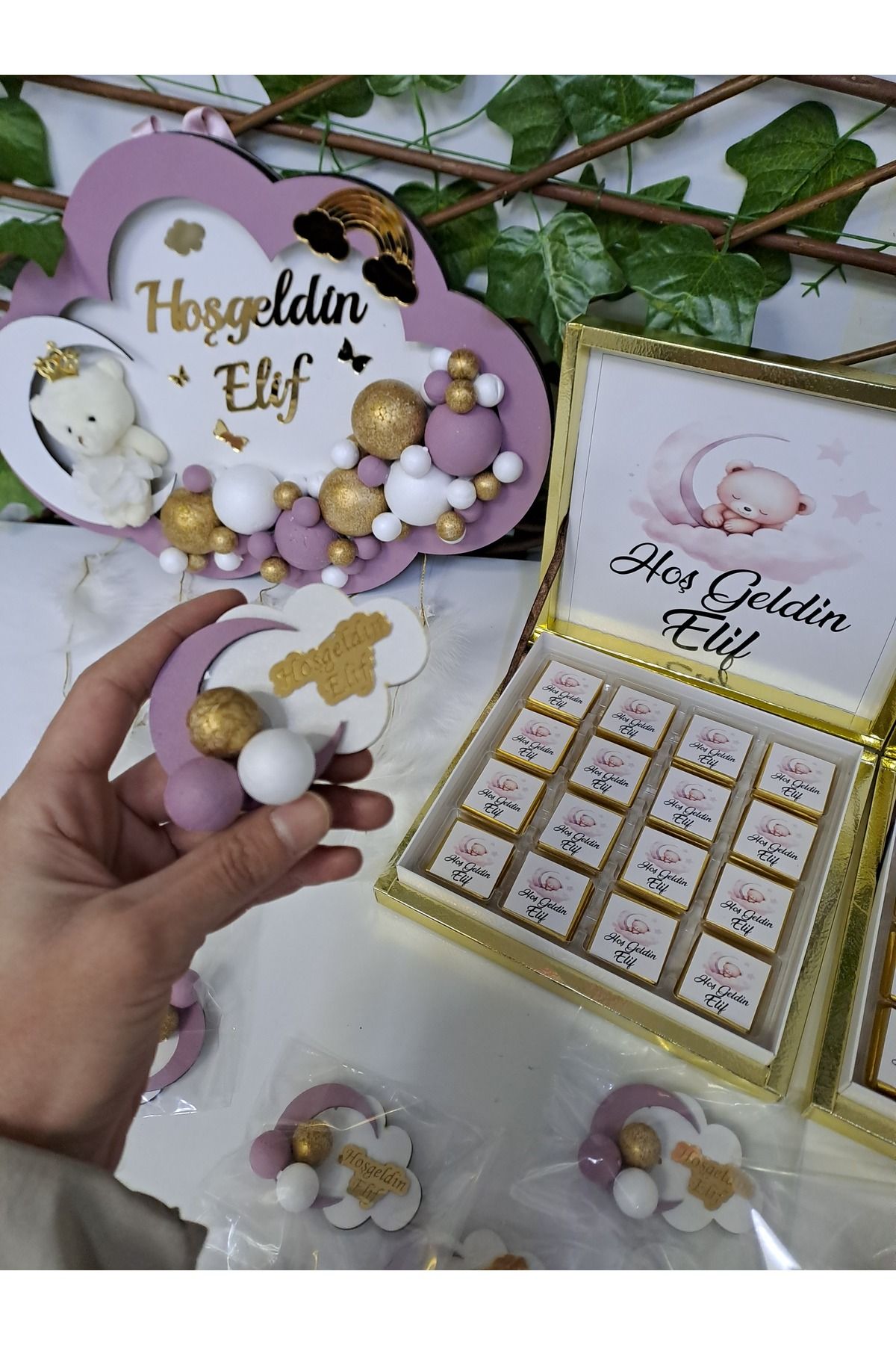 Sevil Tasarım Kız Bebek Ledli Bubble Kapı Süsü & 20 Bulut Magnet & Çikolata Kutusu