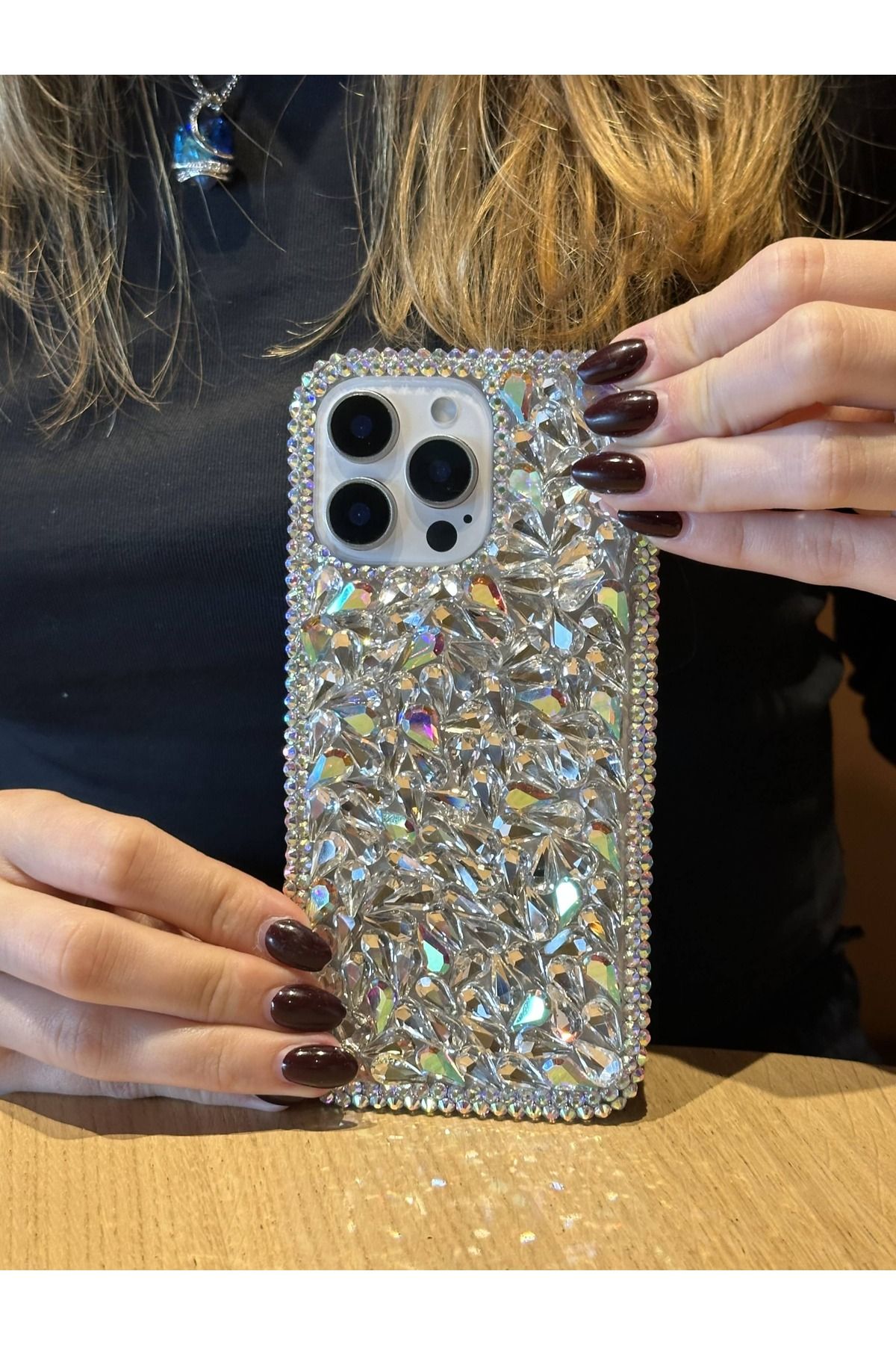 Paladyum Case iPhone 15 Pro Uyumlu Lüks Hologram Kristal Taşlı Kılıf