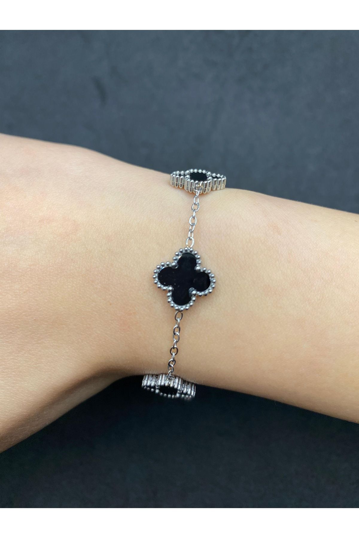 Jiji Jewelery Van Cleef Yonca Model Çift Taraflı Mineli Çelik Bileklik 17 cm / ek çıkarılabilir 5 cm zincir