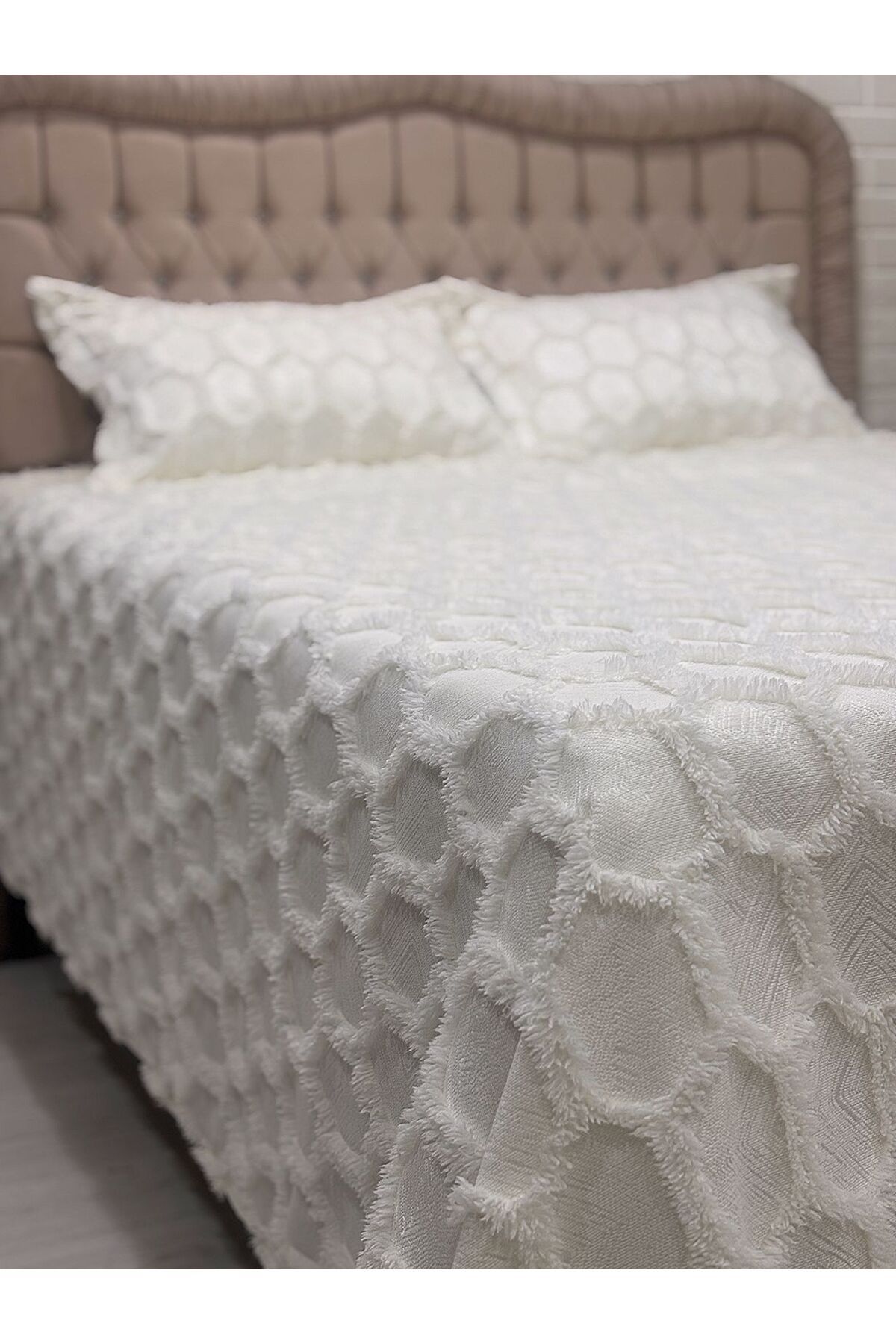 Jolie Maison Yatak örtüsü 2.50x2.50 çift kişilik