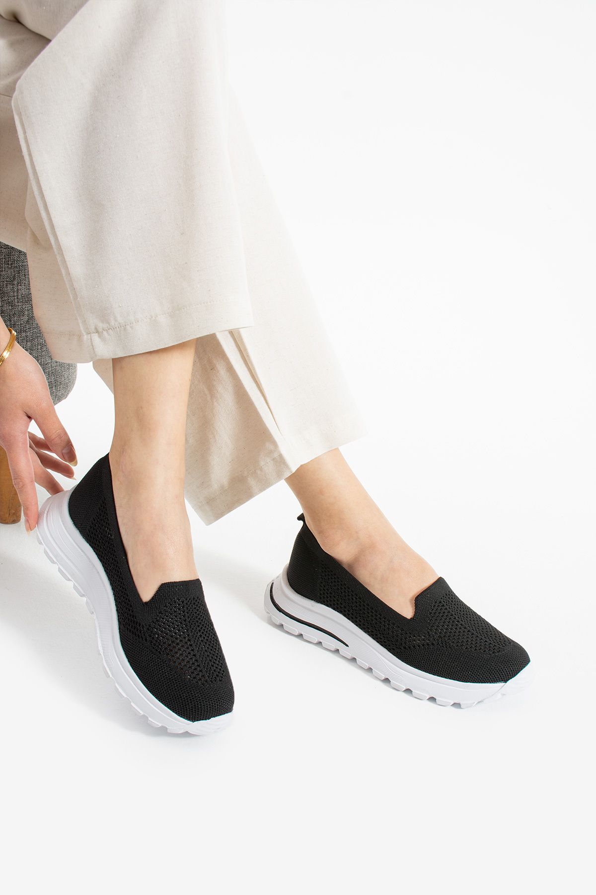 Ayax Babet Siyah Triko (Beyaz Taban) Günlük Kadın Sneaker