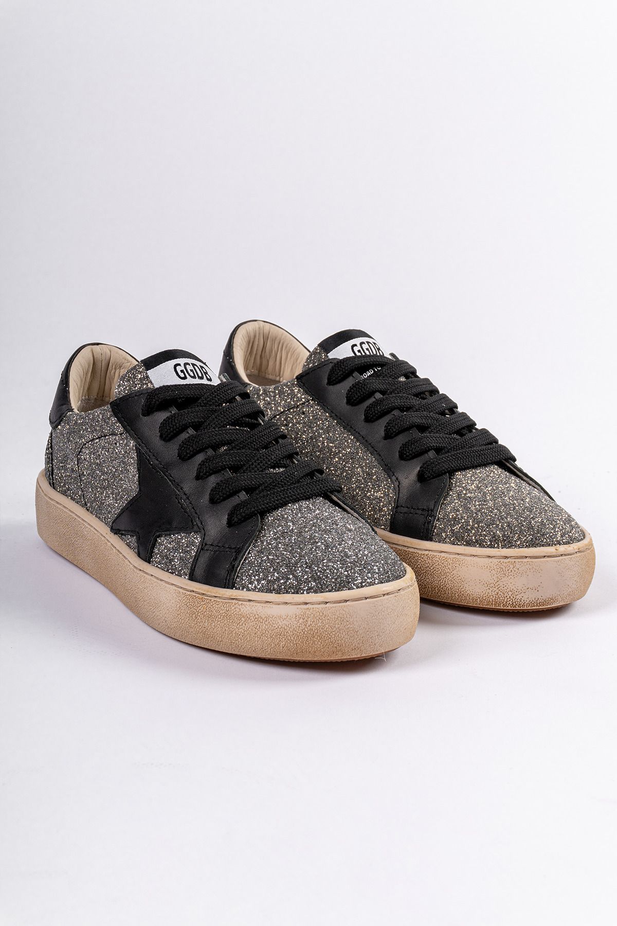alkushoes Hakiki Deri Yıldız ve Taş Detaylı Eskitmeli Siyah Kadın Sneaker Kirli Detaylı Günlük Spor Ayakkabı