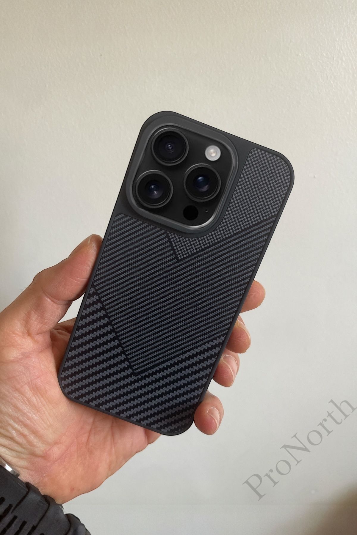 ProNorth Apple İphone 16 Pro Uyumlu Kılıf Karbon Görünümlü Silikon Kılıf / Kapak
