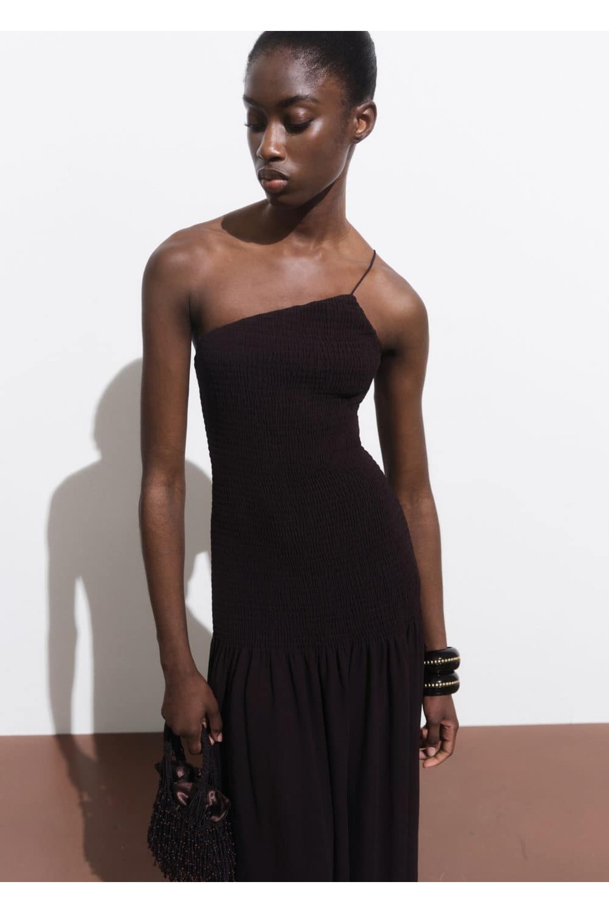 Büzgülü Asimetrik Elbise