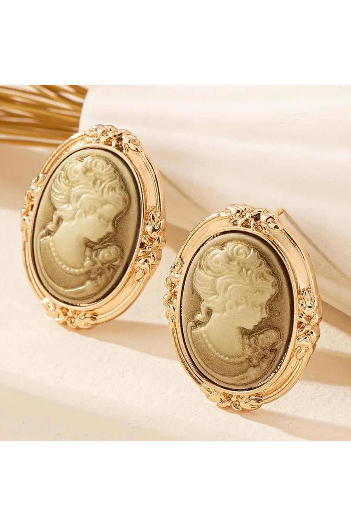 Burroe Atalier Vintage Boho Tarzı Elegant Saray İlhamlı Kabartma Tasarım Küpe