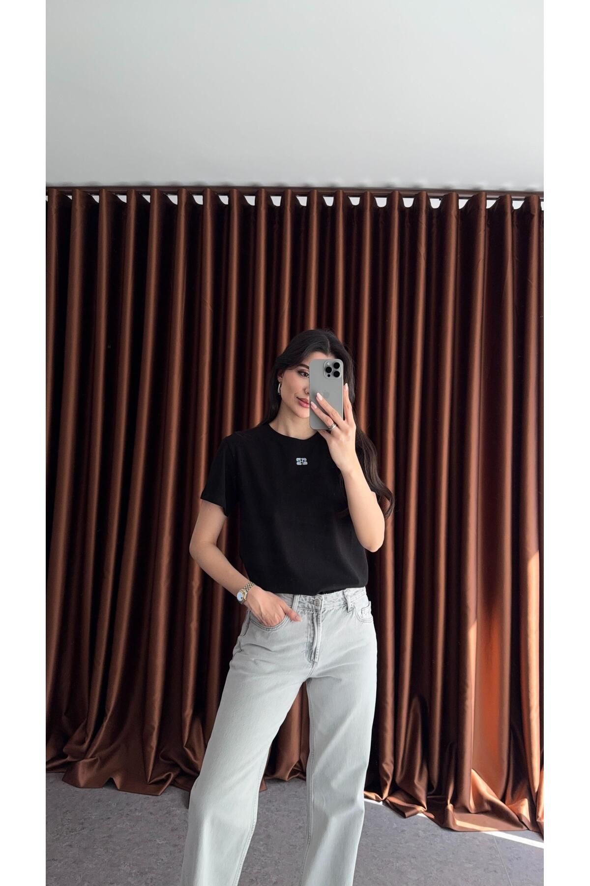 HAZELANNA Taş Baskılı Siyah Tshirt