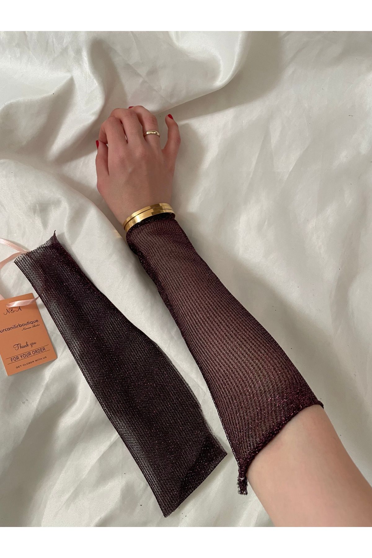 Nurcanilirboutique Bordo sim detaylı eldiven kolluk