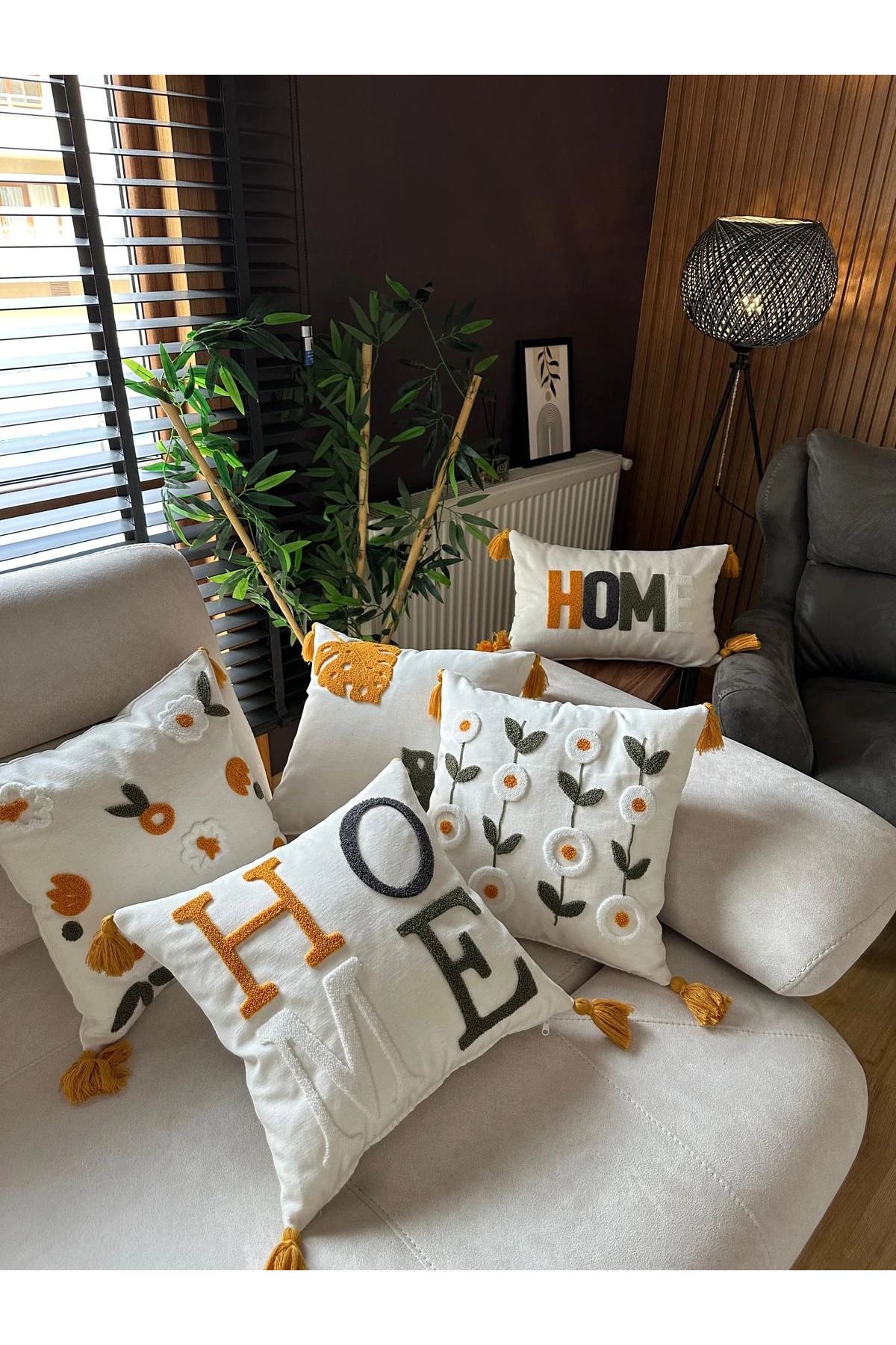 Home 4lü Nakışlı Püsküllü Kırlent Kılıfı 43x43cm - v3