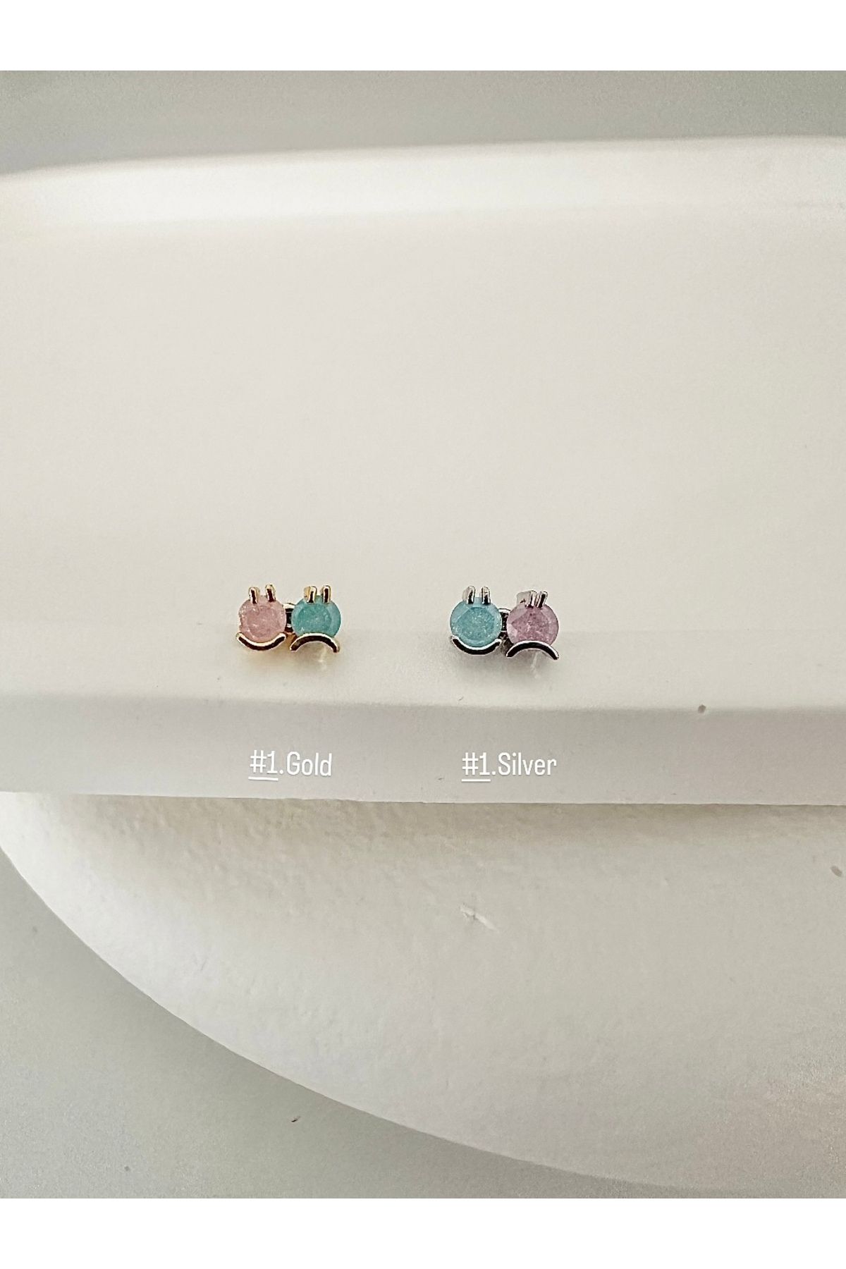 My Bellas Jewels Cerrahi Çelik Renk Değiştiren Gözlükük Piercing Küpe, Helix, Tragus, Flat, Lobe Uyumlu (1 Adet)