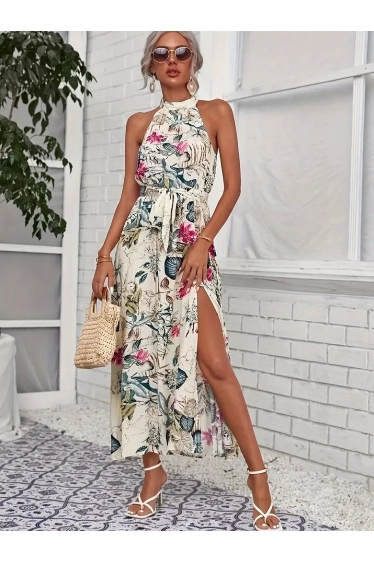 Butik Kadın Omuzlardan Açık Halter Yakalı Yırtmaçlı çiçek Desenli Süprem Elbise