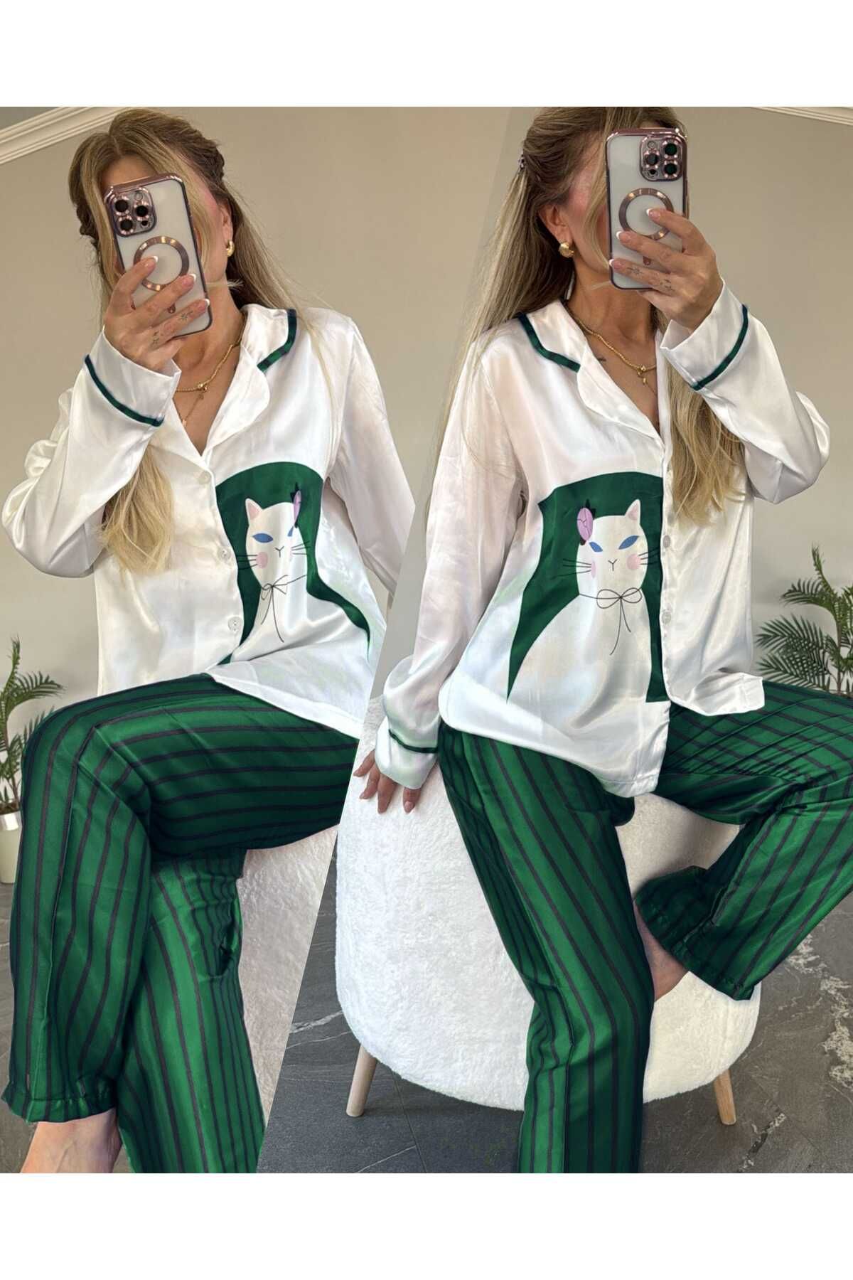 Azra Saten Beyaz Yeşilli Karikatür Baskılı Kadın Pijama Takımı