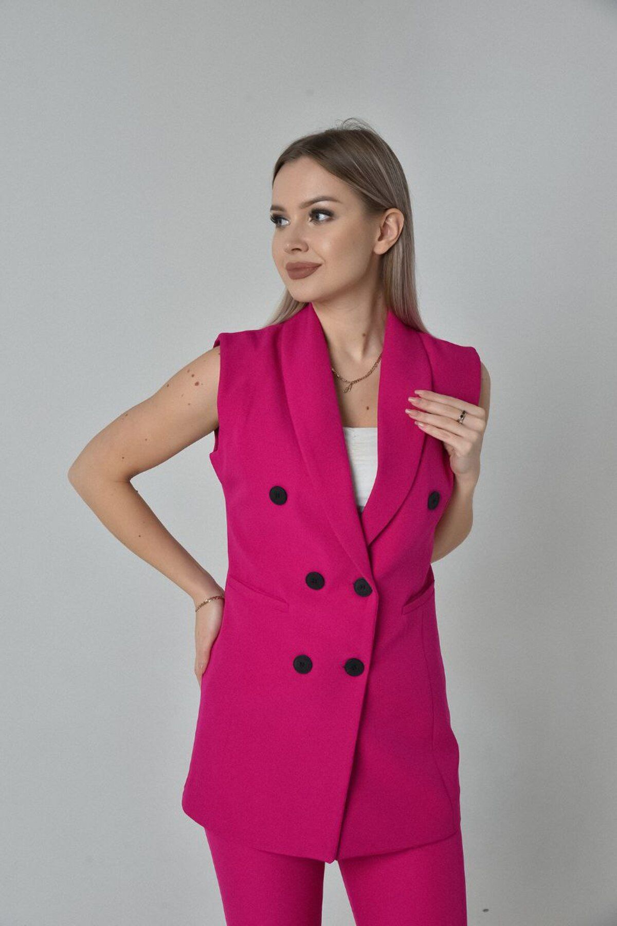 Castivo Fashion Double Düğmeli Kemerli Kolsuz Takım