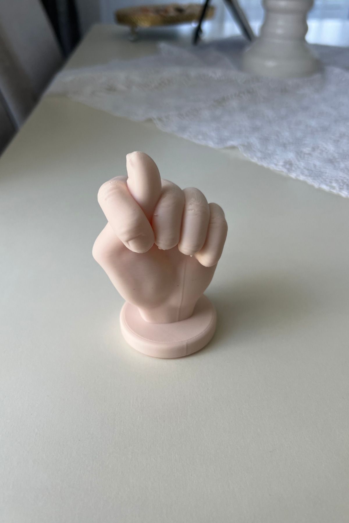 lina hobby Nah İşareti Dekoratif El Heykeli | Masaüstü 3D Biblo | Modern Ofis ve Ev Süs Eşyası