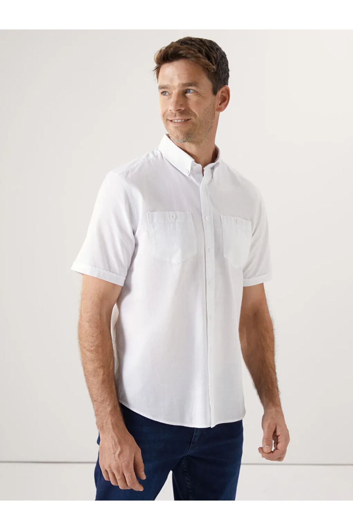 LC Waikiki Regular Fit Kısa Kollu Poplin Erkek Gömlek