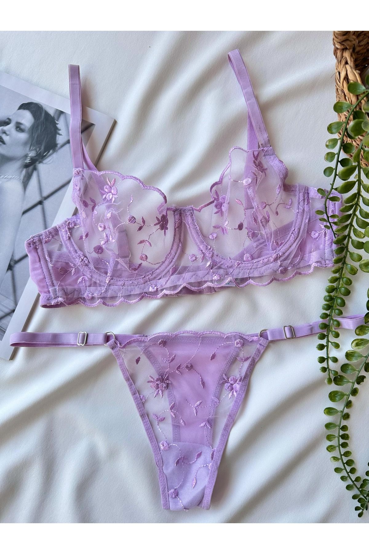 BLUE AVCI LINGERIE Mor Çiçek İşlemeli Bra Takım
