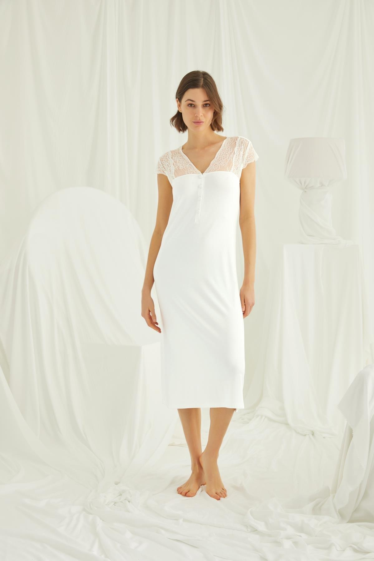 MONAMİSE Kolu Omzu ve Yakası Dantelli Önü Düğmeli Gecelik