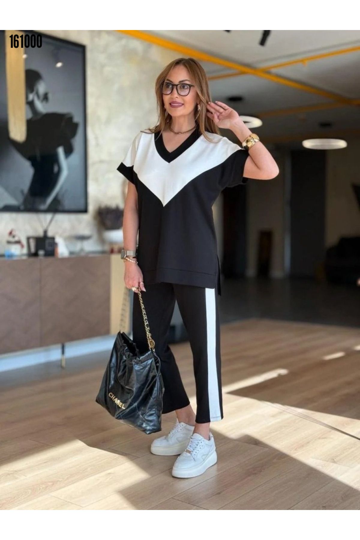 moda wanilia Kadın V Yaka Kısa Kollu Renk Detaylı Pantolon Bluz İkili Takım