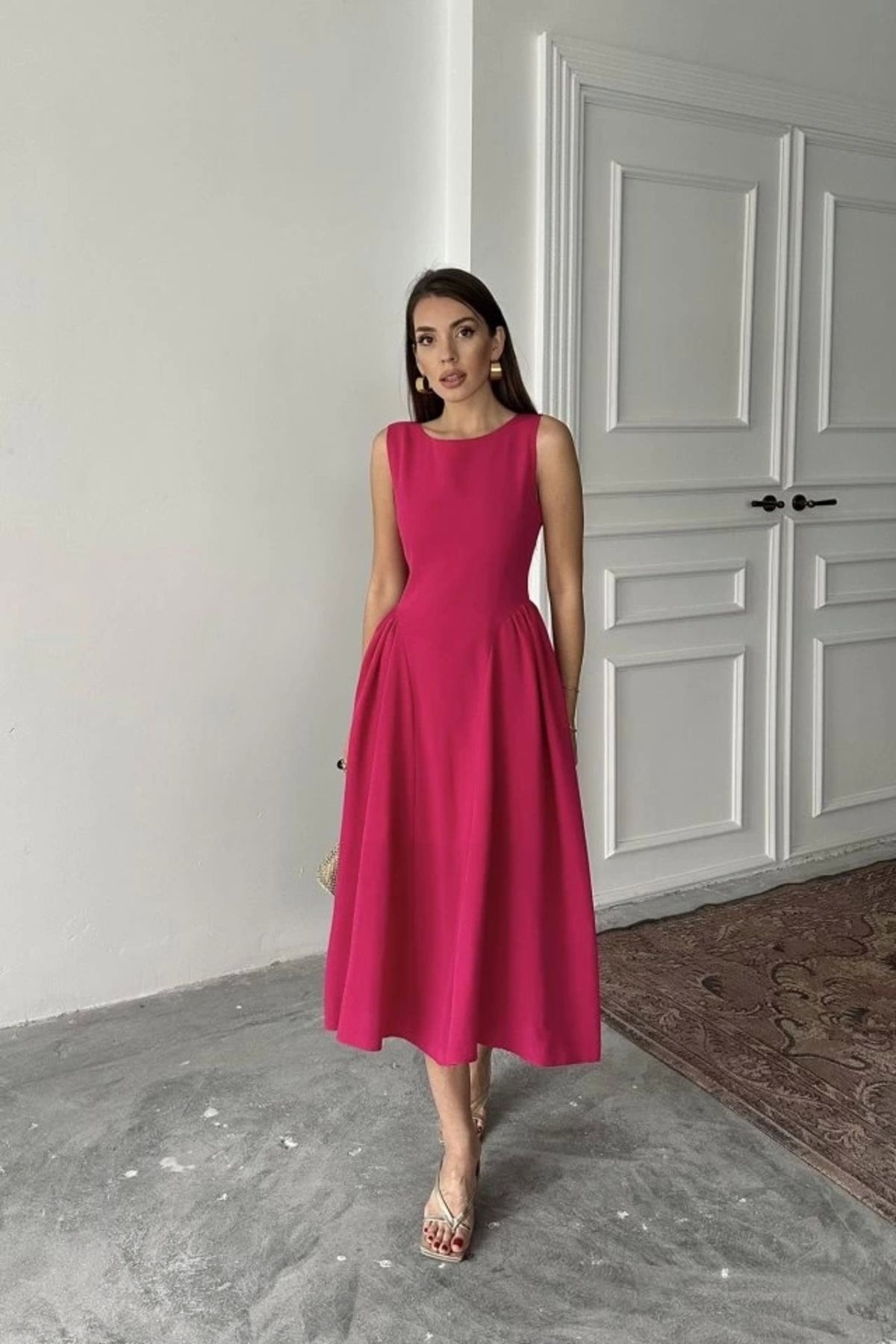 Butik Fuşya Yanları Büzgülü Midi Boy Keten Elbise