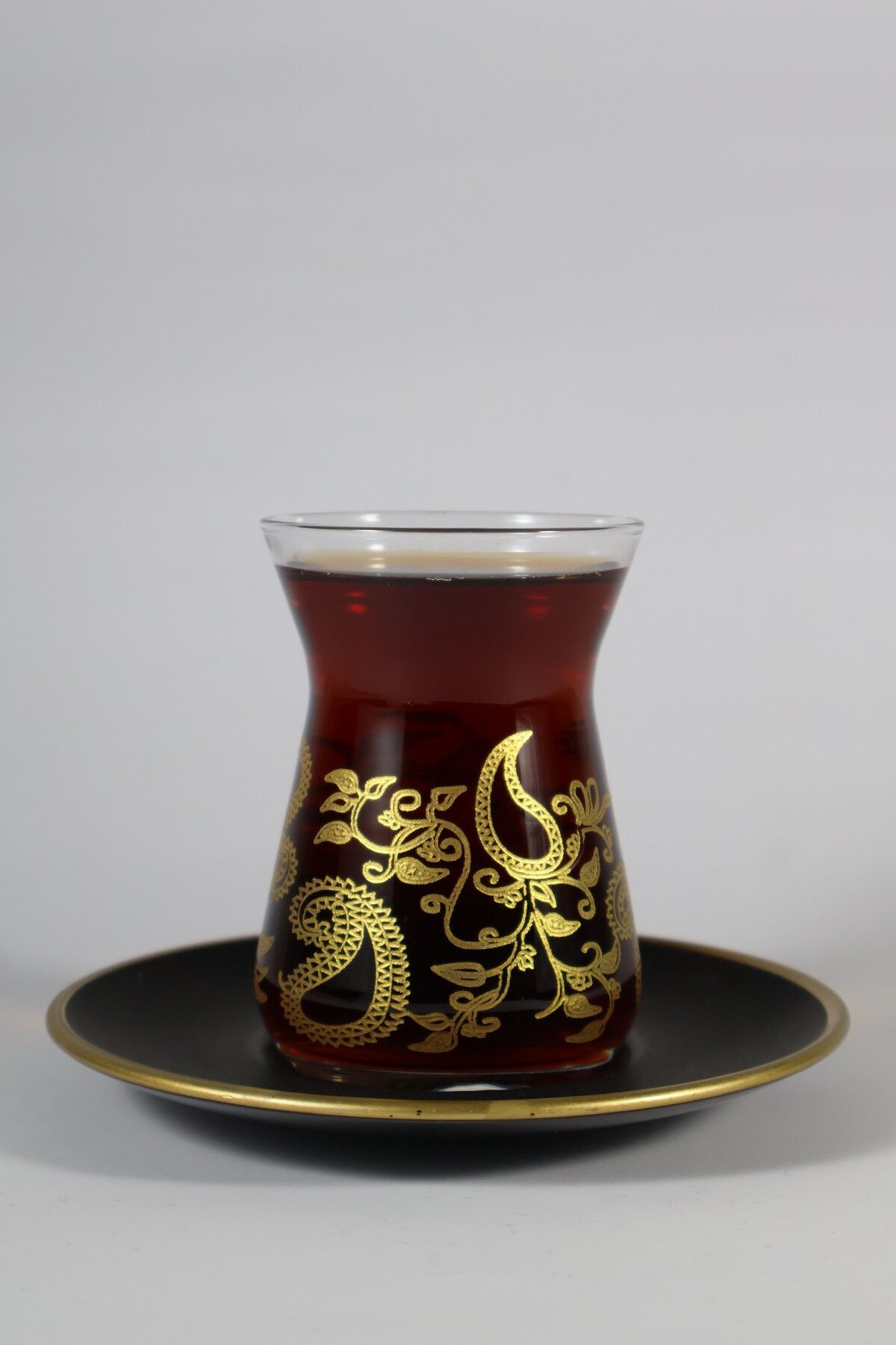 Campiri BUTA SERİSİ 12 PARÇA 6 KİŞİLİK ÇAY TAKIMI GRAVÜR (OYMA - KAZIMA) SANATININ İNCELİKLERİYLE