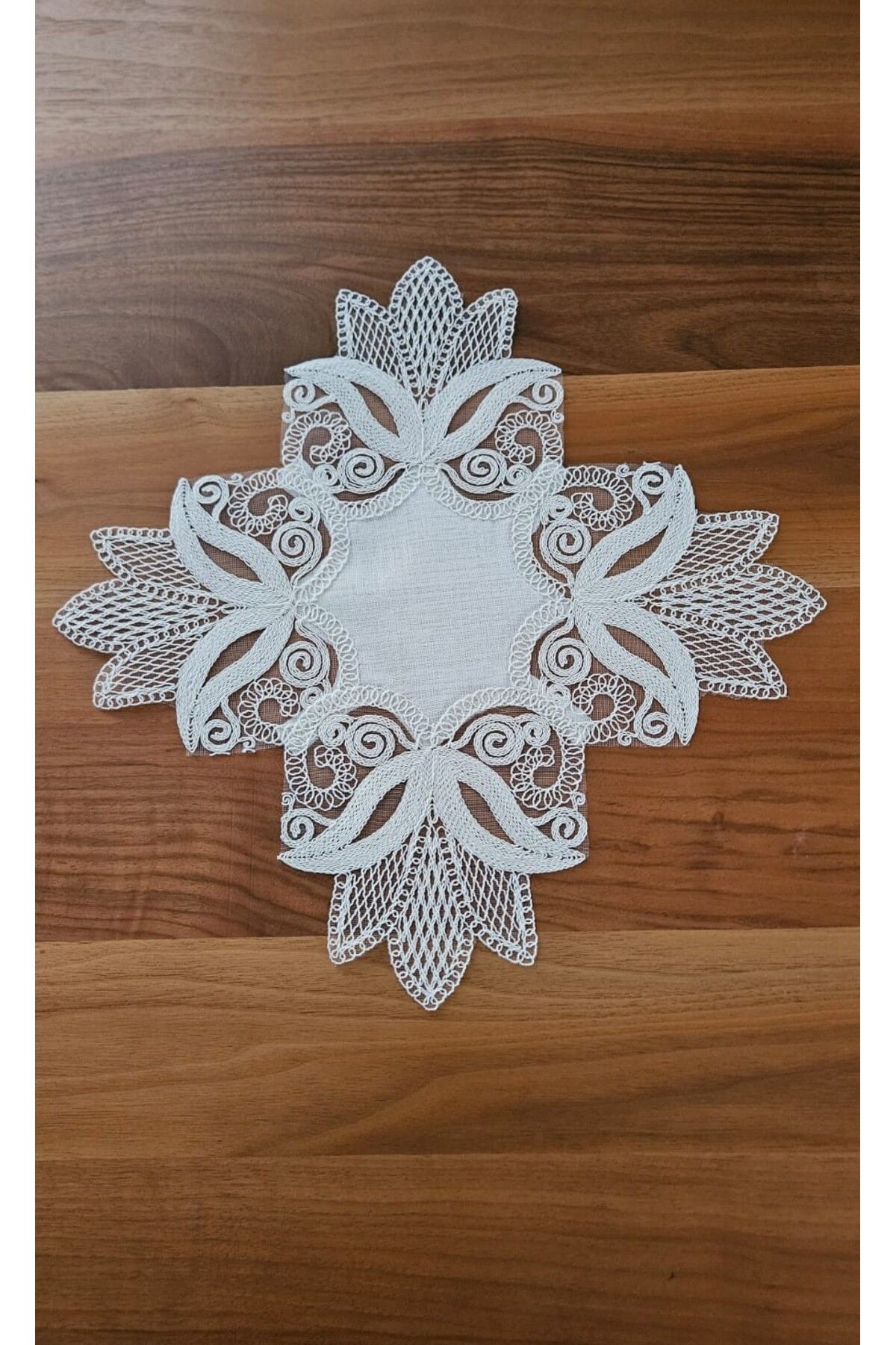 ZESA HOME fransız Dantelli Lüks Zigon Sehpa Örtüsü