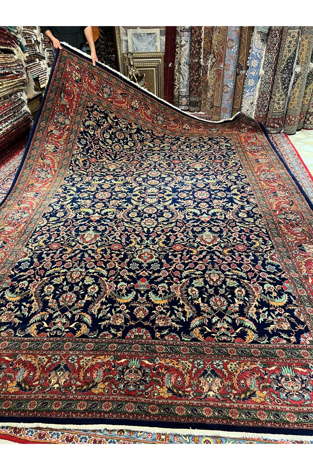 RD RAMAZAN DAĞ EL HALI SANATI El Dokuma Sivas Cezaevi Hereke Halısı İmzalı Viyana Desen Muazzam Bir Eser Ebat 345x245