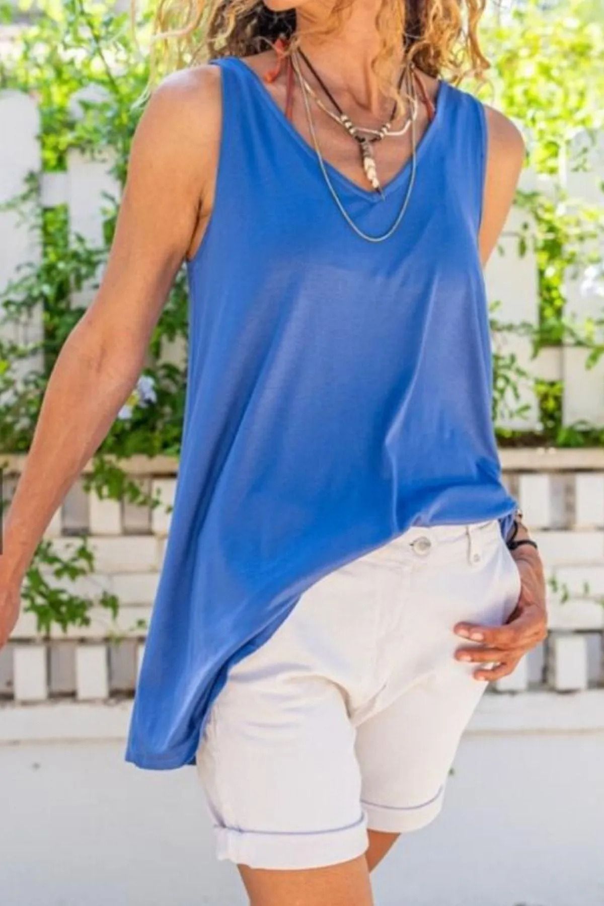 ModaLavida Lavida Kalın Askı Oversize Yüksek Kalite V Yaka Pamuklu Penye Kadın T-shirt