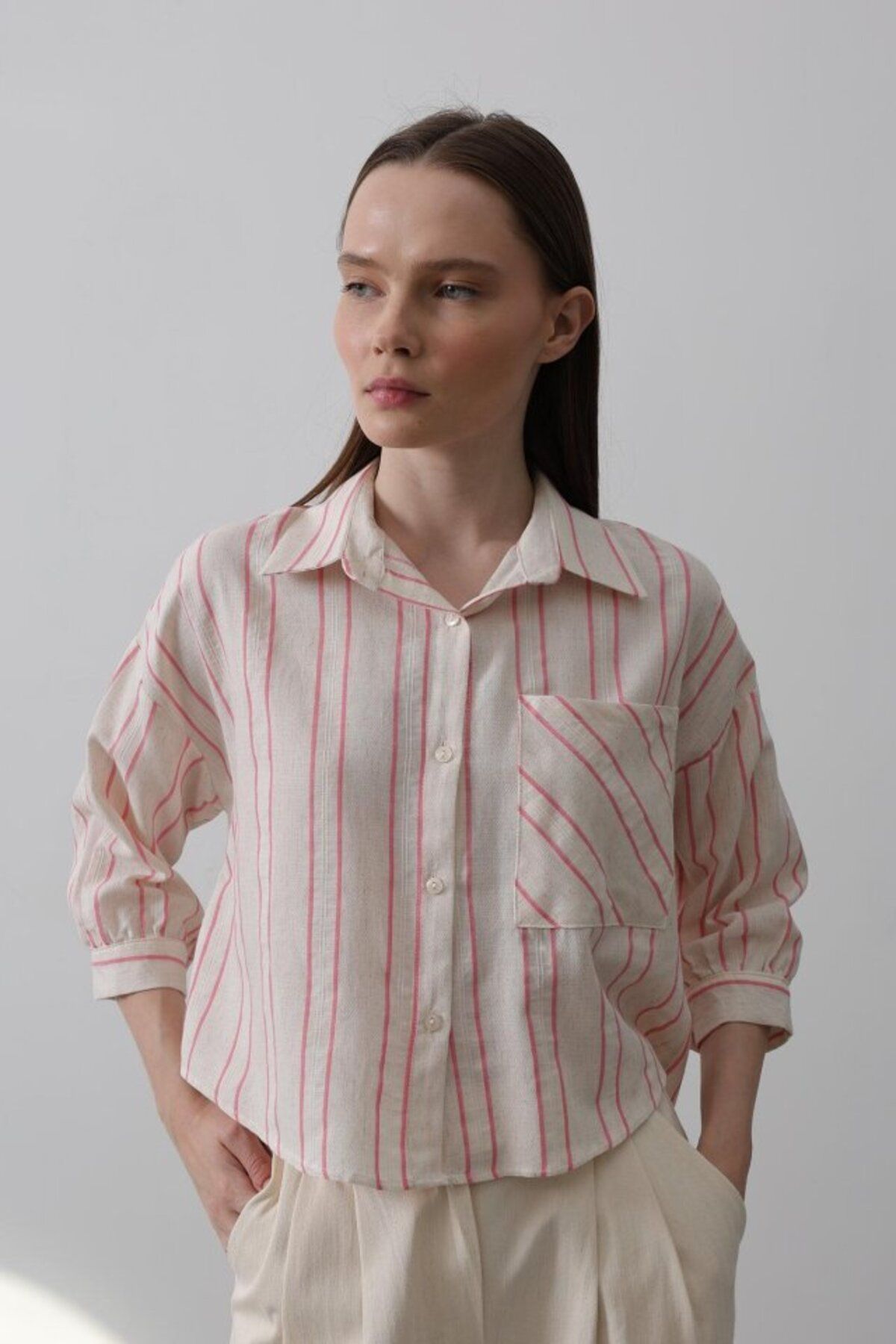VELİZADE Yeni Sezon Konfor Modeli Yumuşak Dokulu Oversize Pamuklu Cepli Çizgili Kısa Model Boyfriend Gömlek