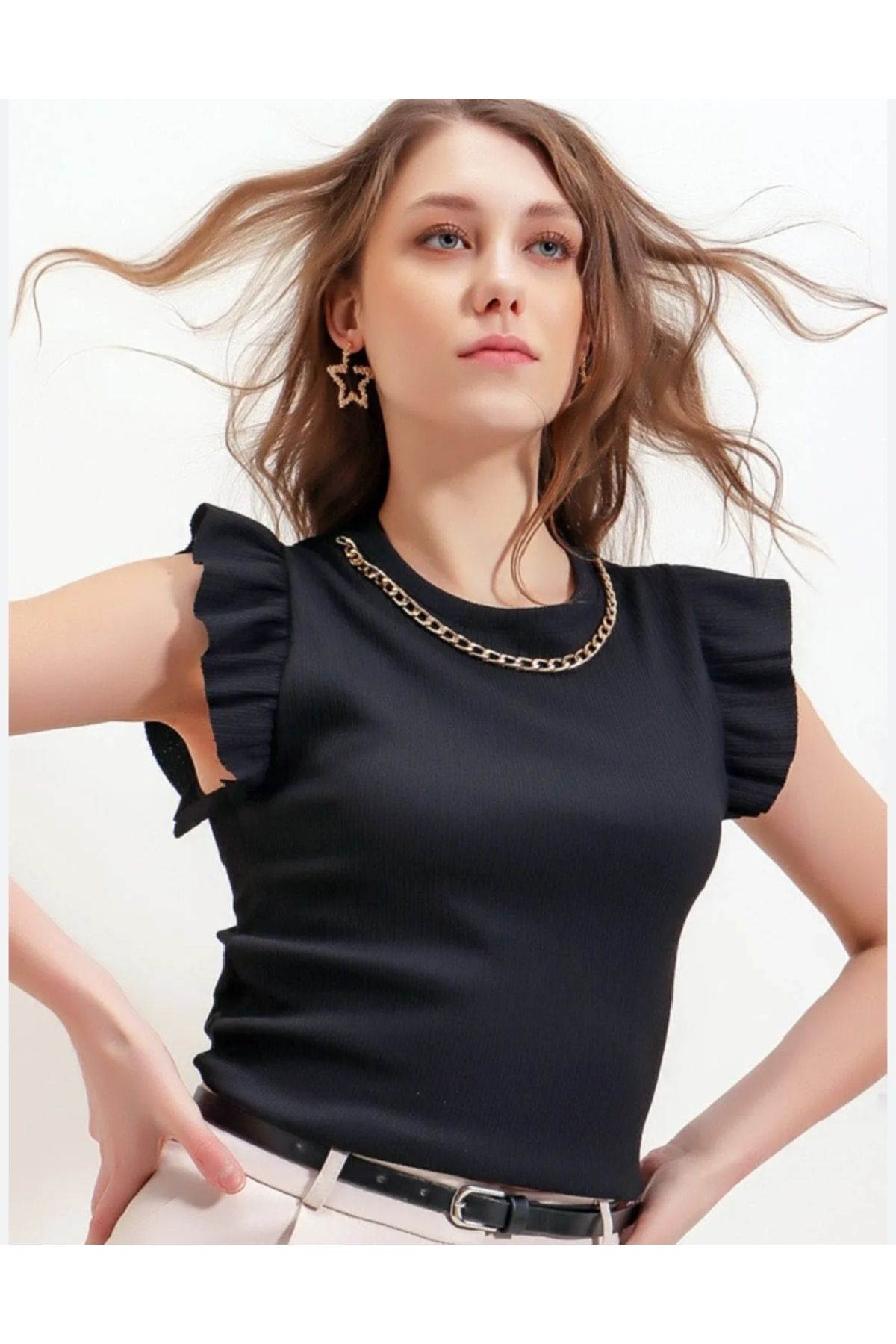Yusra Kendinden kolyeli crop
