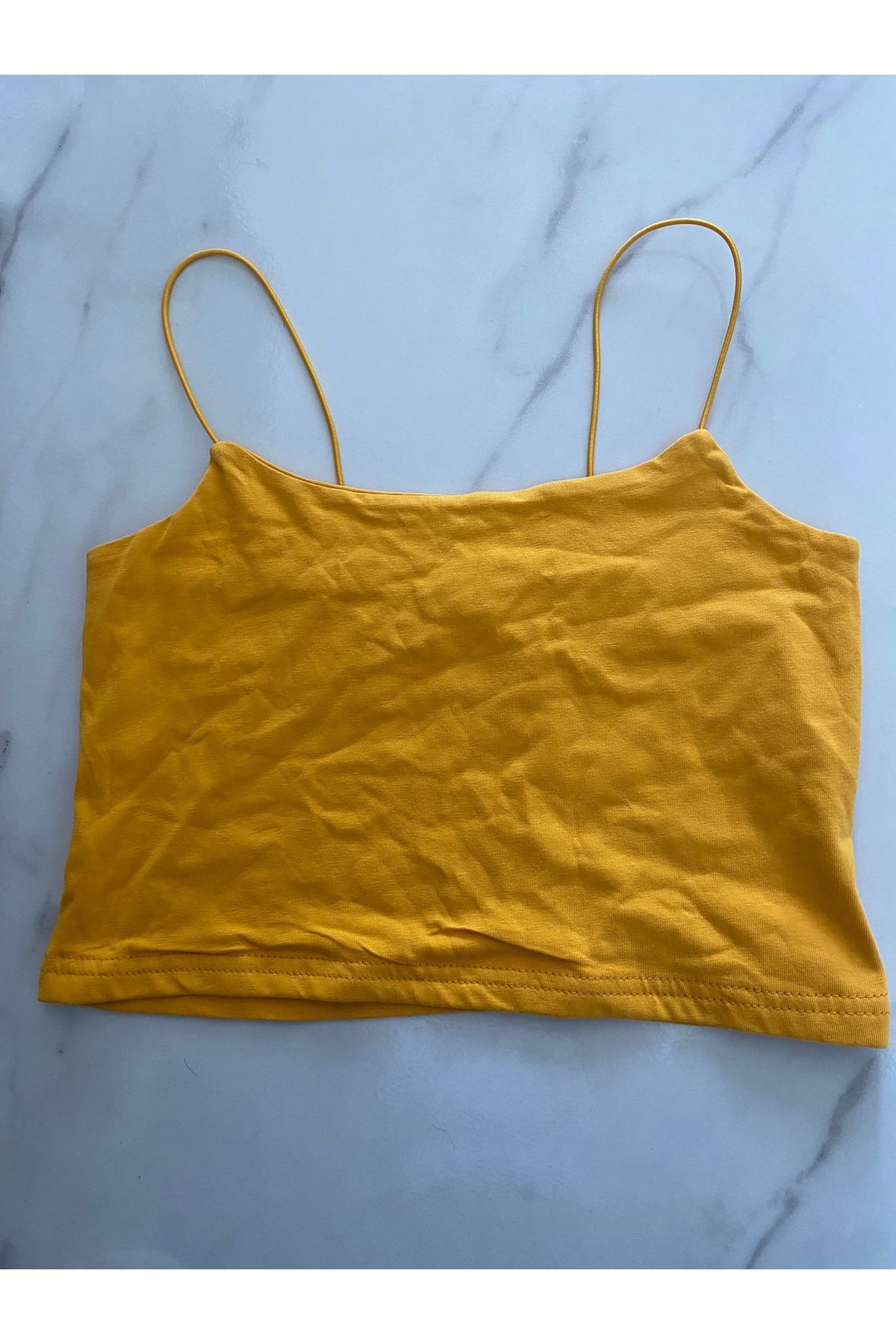 İNCİ MABEL BUTİK İP ASKILI CROP