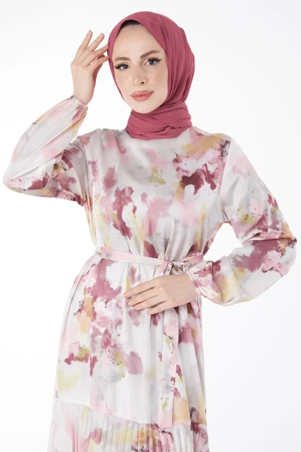 Butik Eteği Pilise Detaylı Desenli Abiye Elbise Pembe
