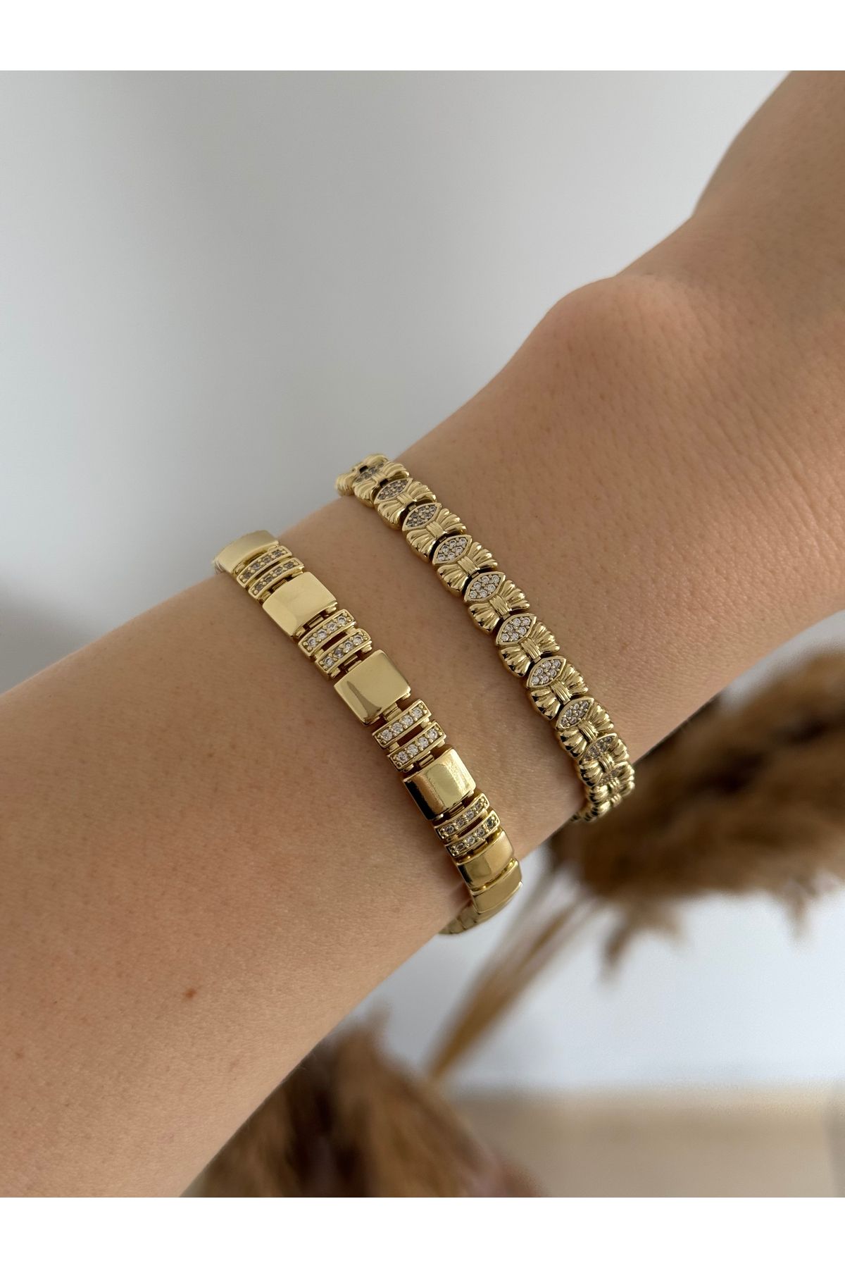 DKY Collection Küp Plaka Taşlı 14K Gold Xuping Çelik Bileklik