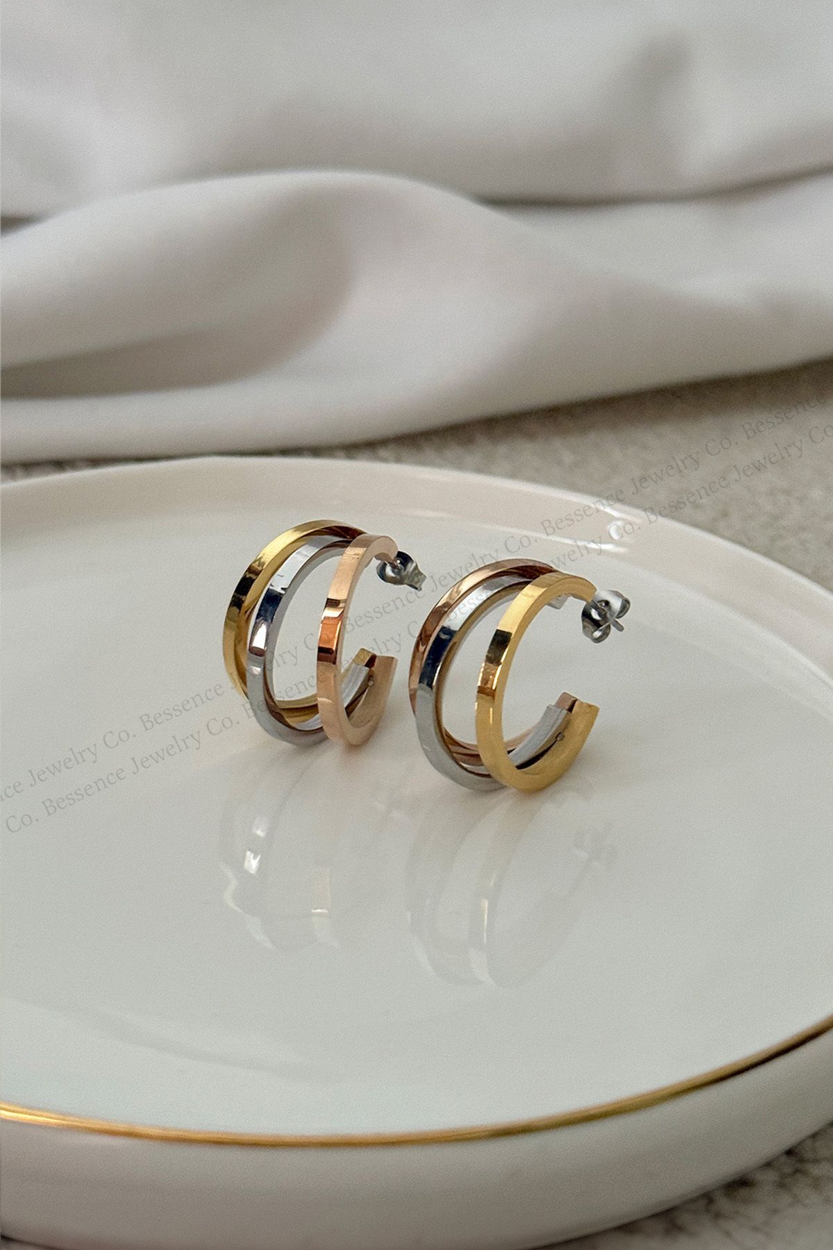 Bessence Jewelry Co ÇELİK ÜÇ HALKALI KÜPE ÜÇ RENK