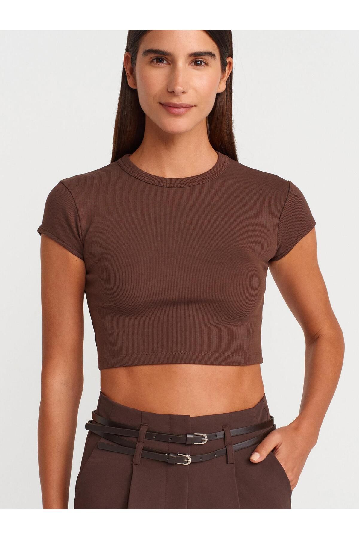 Dilvin 31810 Bisiklet Yaka Crop T-shirt-Açık Kahve