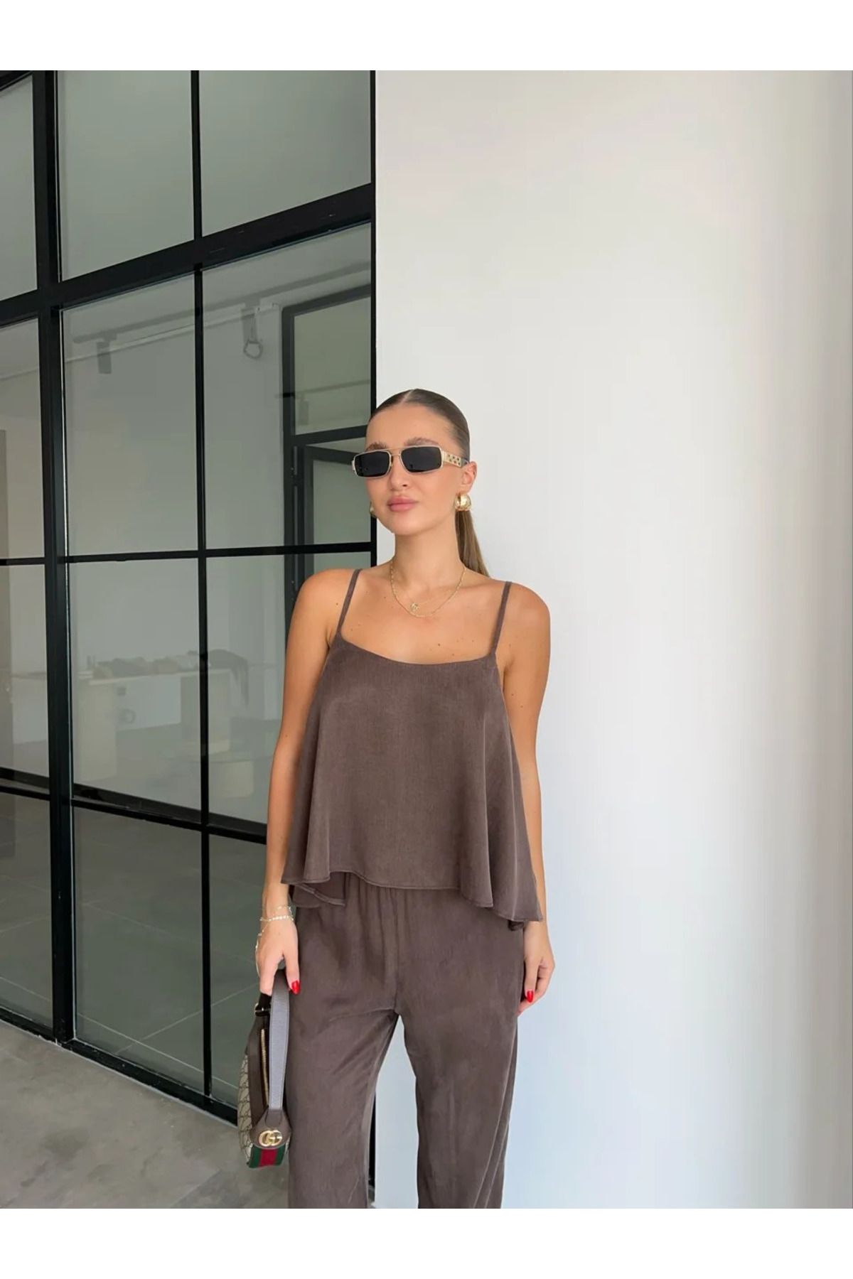 My Blog Kahverengi Saten Görünümlü Askılı Bluz Pantolon Takım - 51043