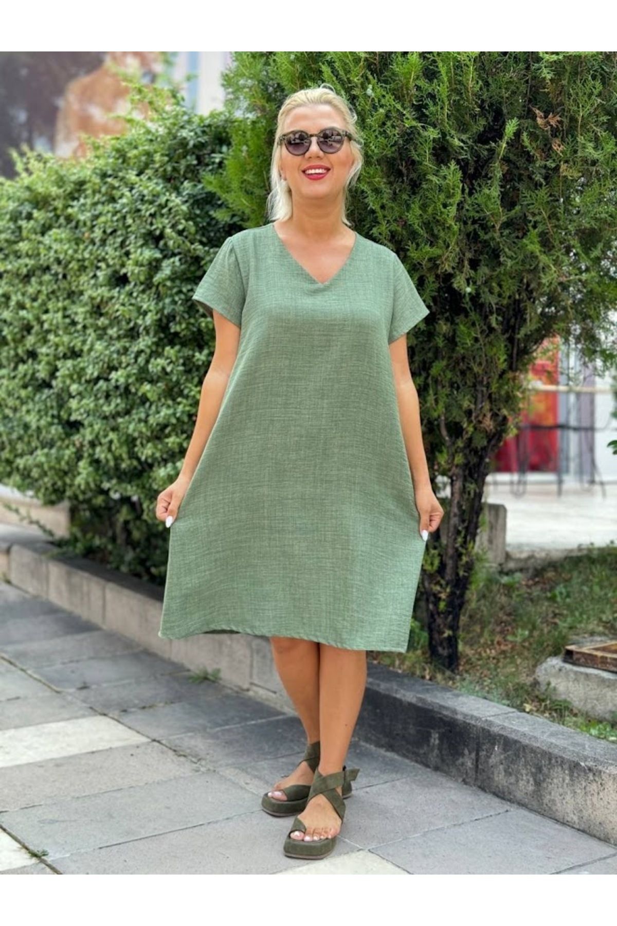 boutich KADIN V YAKA KETEN ELBİSE