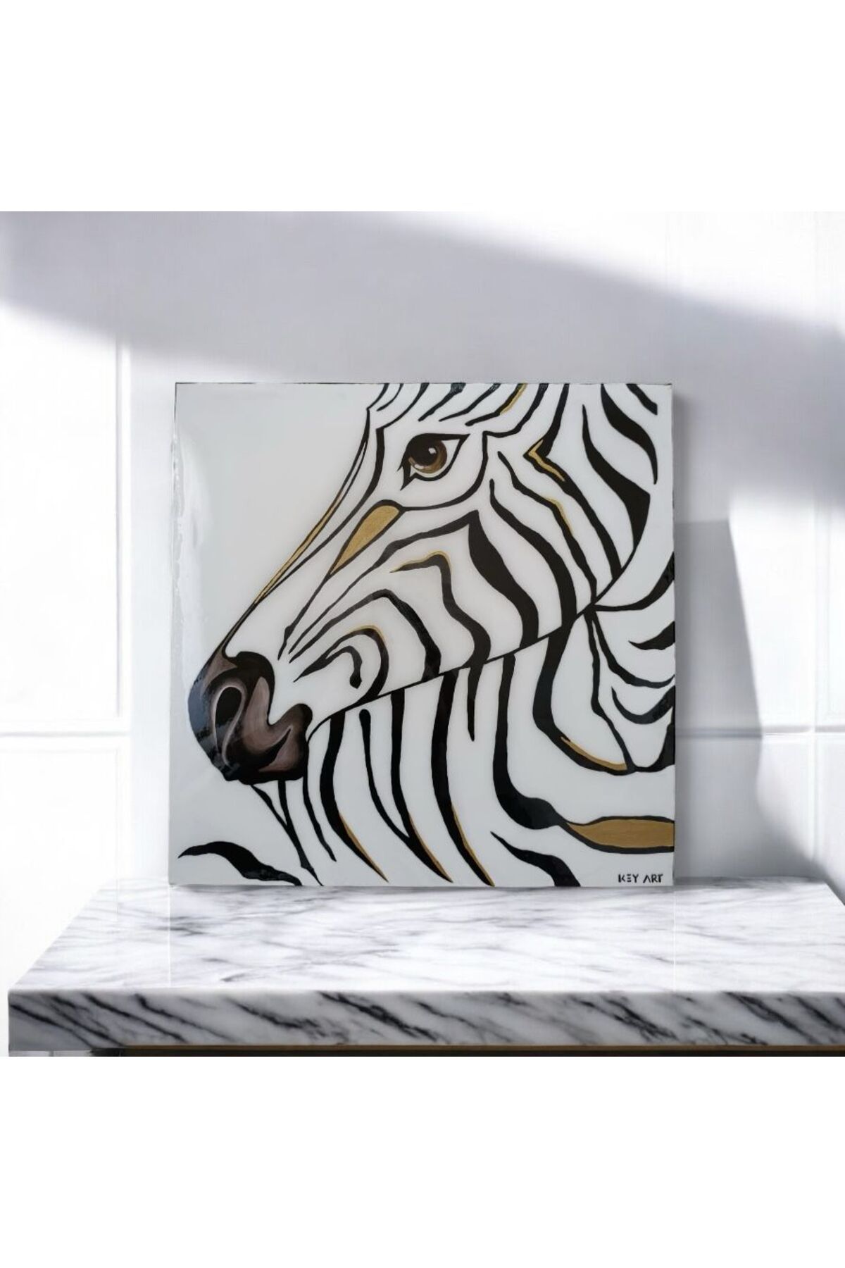 KEY ZEBRA 50×50 ölçülerinde akrilik ve üzeri epoksi kaplama el yapımı tablo