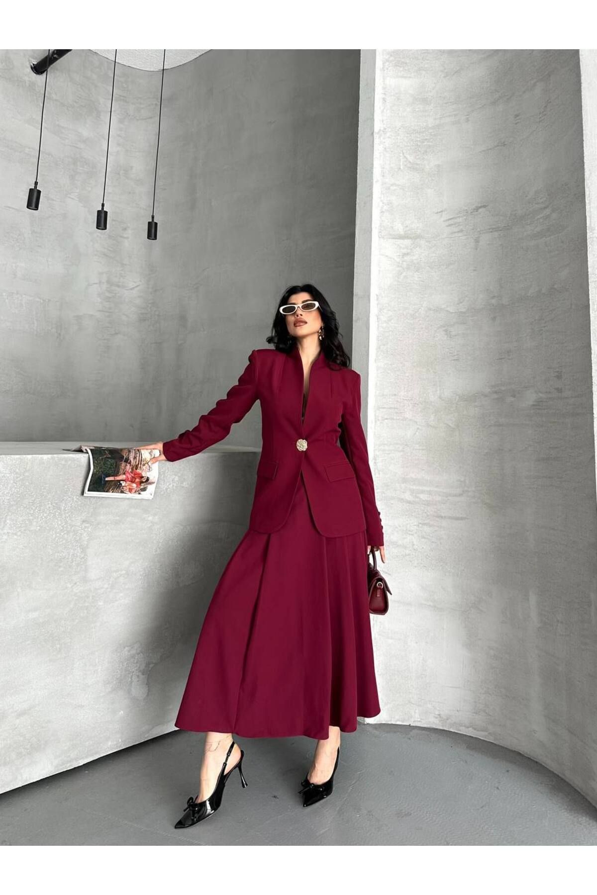 BARG FASHION Kadın Tek Gold Düğme Detaylı Ceket Etek Takım