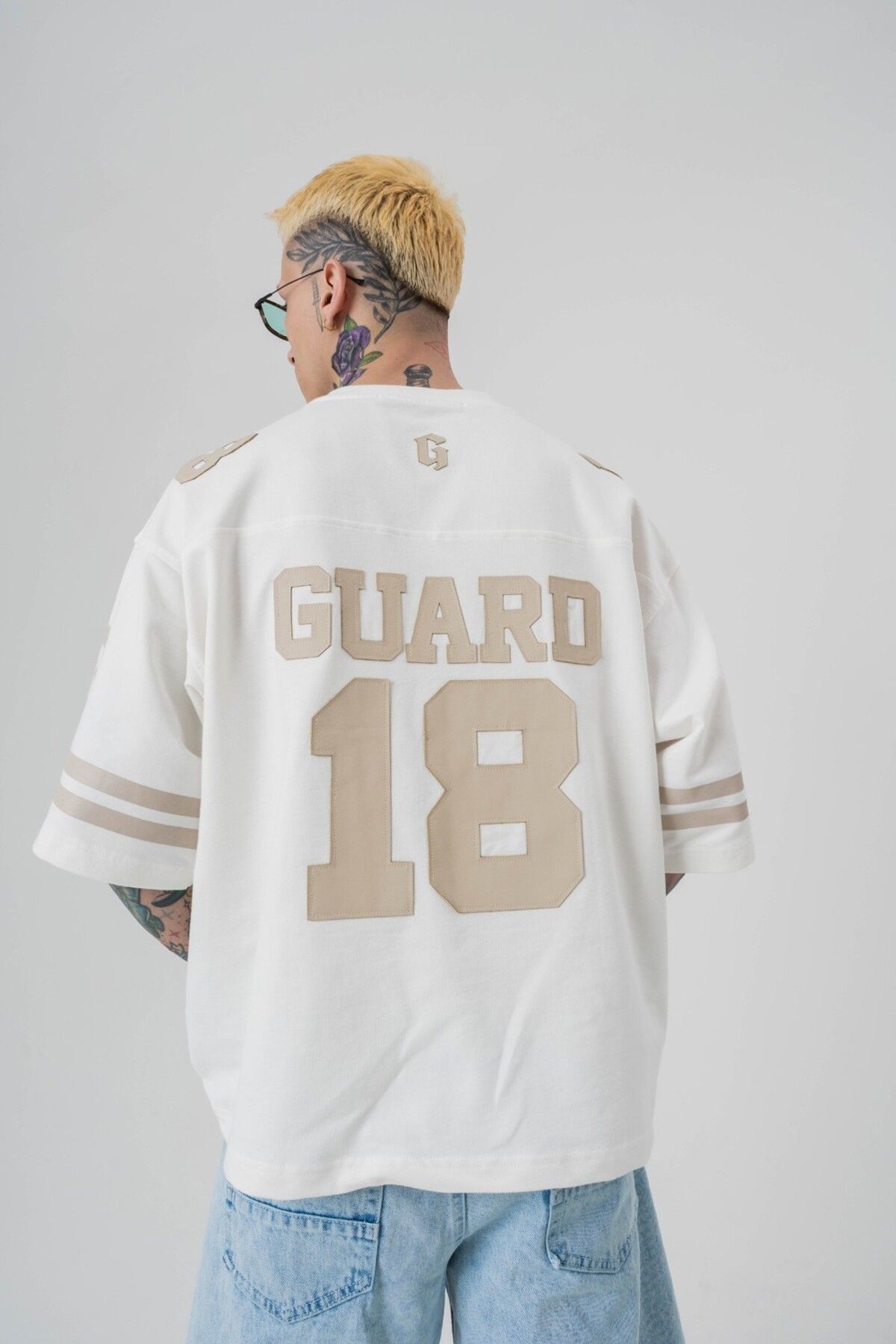 go gang own Guard 18 Patch Nakış Detaylı V Yaka Oversize T-shirt