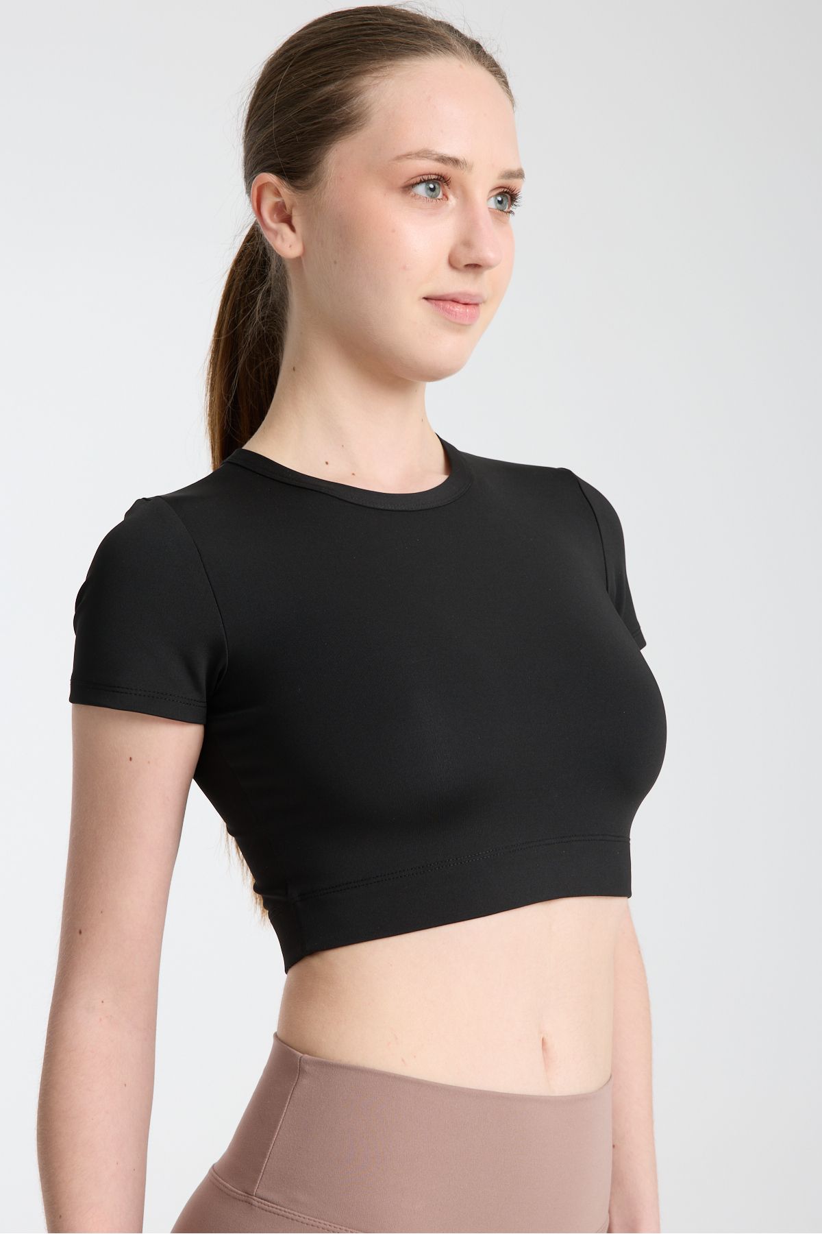 MRS.MODA Kadın Siyah Kısa Kol Sporcu Crop